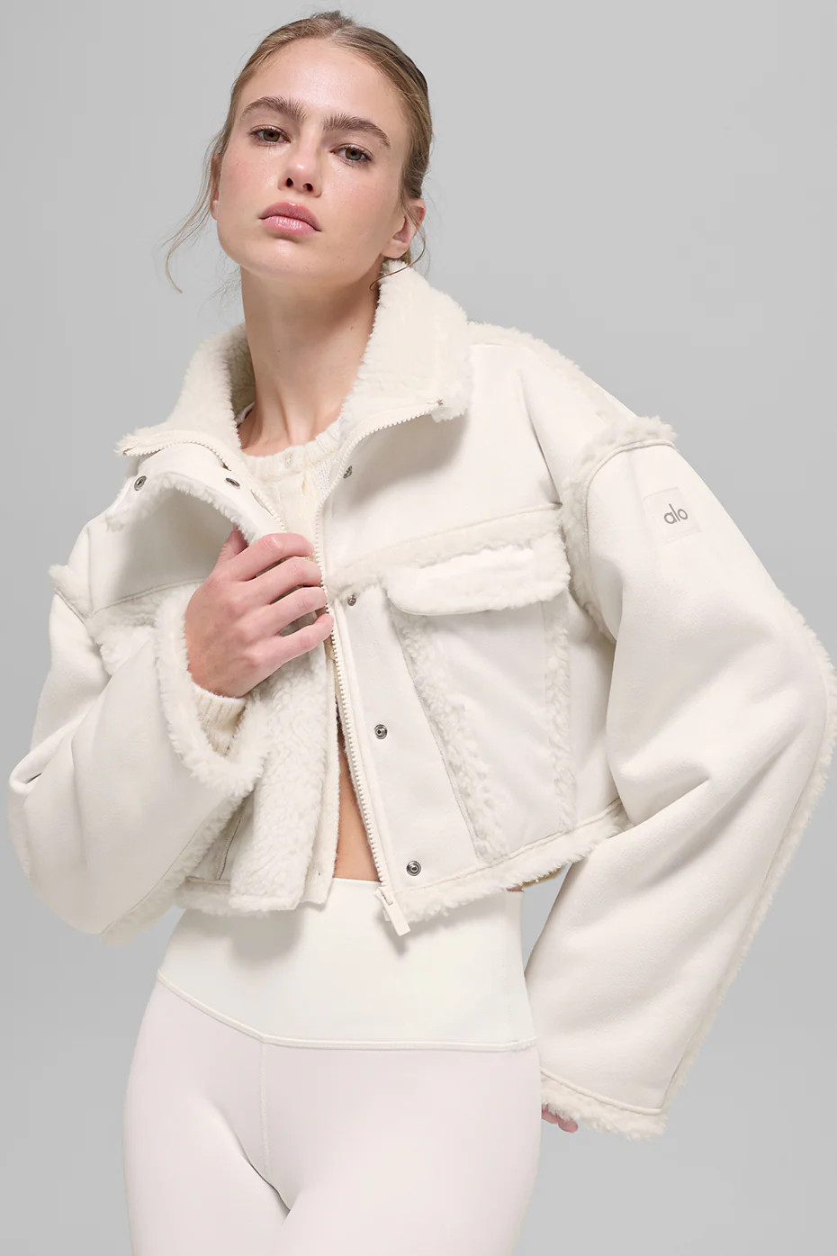 ALO | Faux Shearling Snowfall Cropped Jacket in Ivory White, Size: 2XS | Alo Yoga (US)