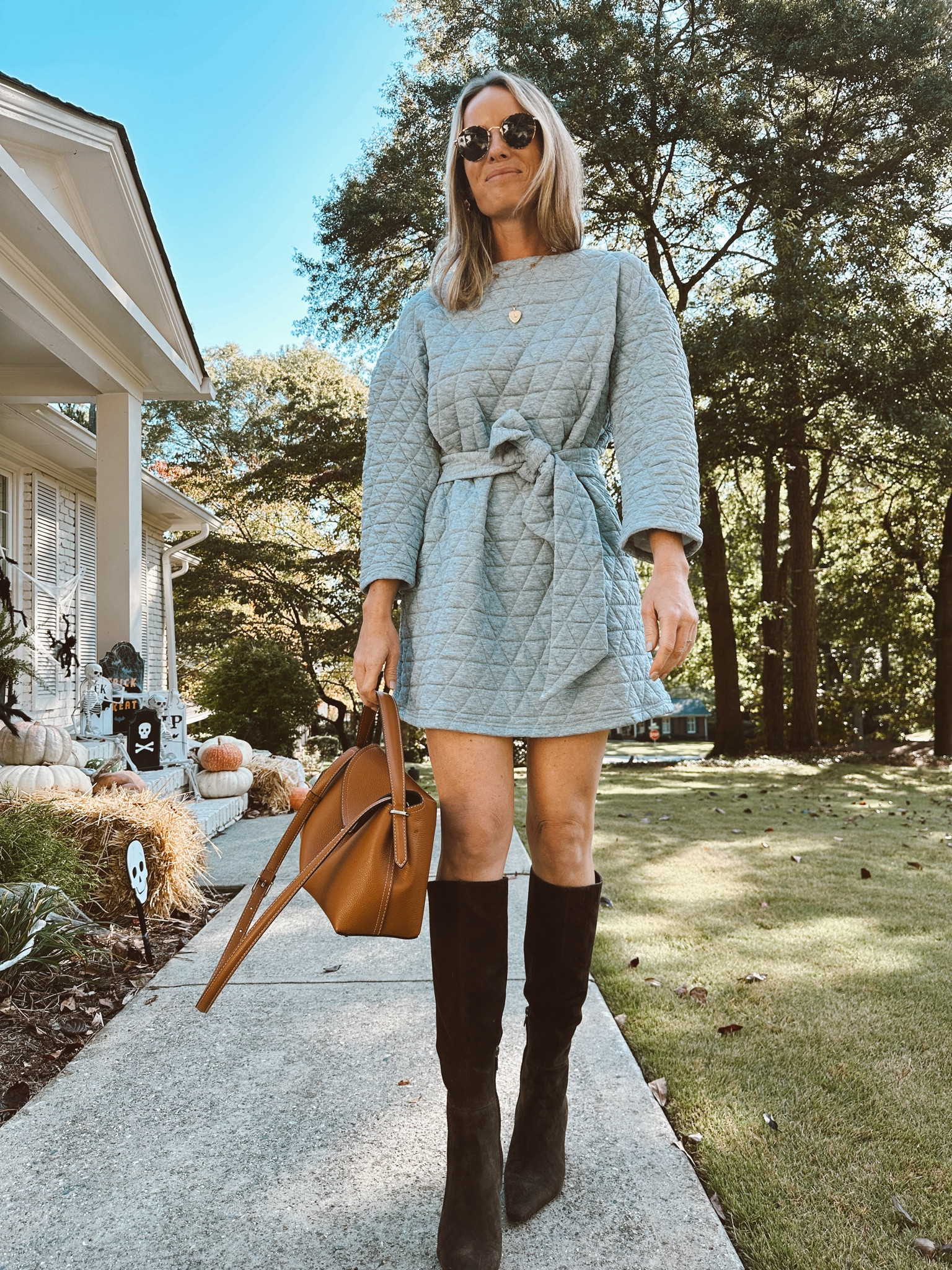 $29.99 amazon dress 🩶 size small. SO flattering and comfy. Perfect for warmer fall days… lots of cute colors! 

#LTKStyleTip #LTKFindsUnder50 #LTKVideo