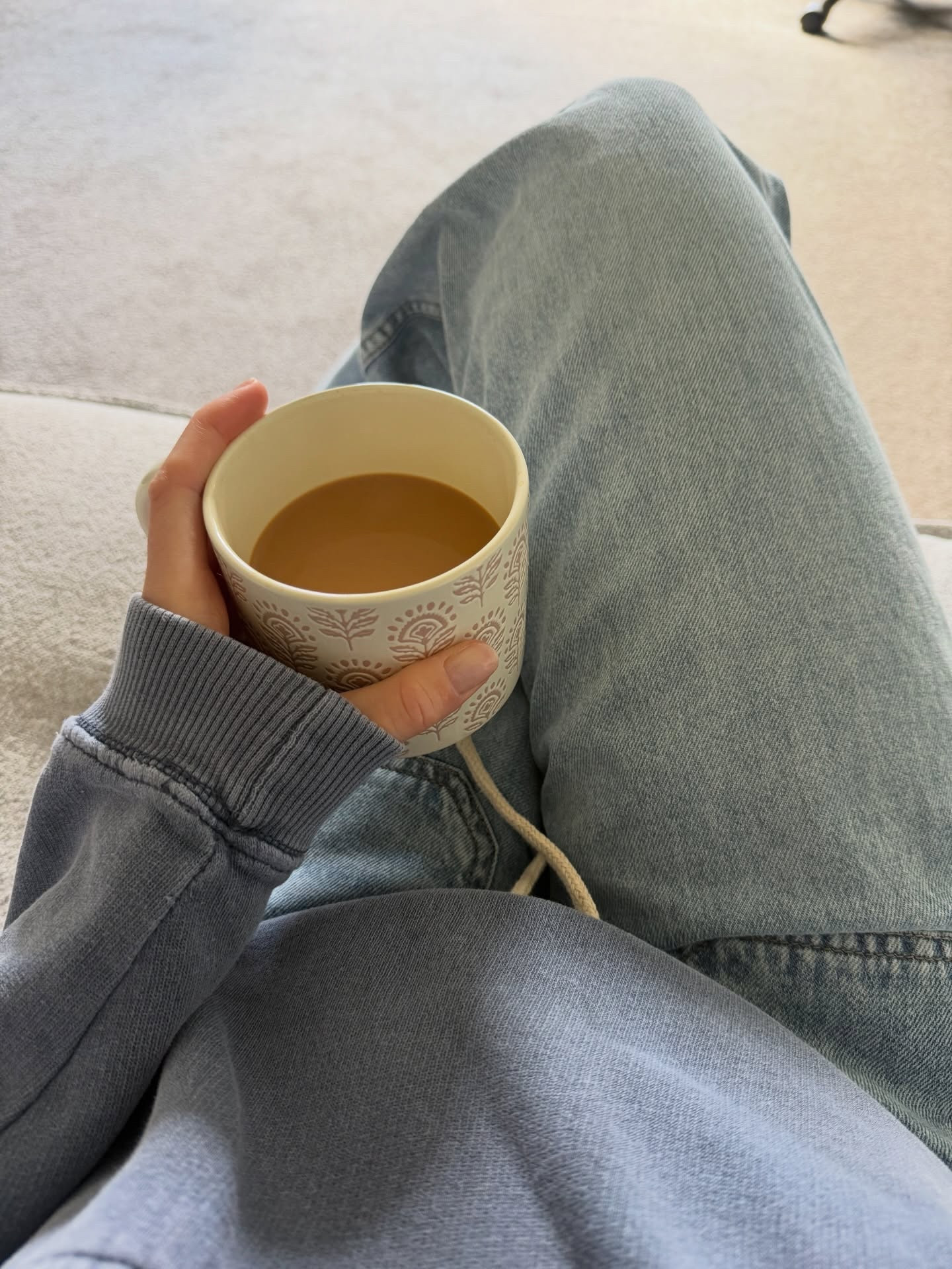 comfy casual spring outfit inspo 🌀🐚☕️

#comfyjeans #newenglandstyle #casualoutfits

#LTKootd #LTKmomlife
