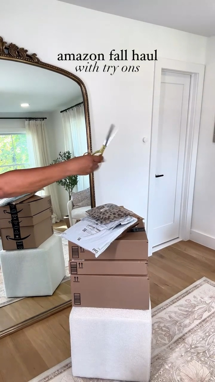 who else is ready for fall?! because same 🥹 it’s my favorite time of the year! 🍂🍁
I picked up so many fall fashion must haves!
——
#amazonfashion #amazonfashion2024 #midsizestyle #midsizehaul #size12 #amazonhaul #unboxingasmr #tryonhaul #fallfashion2024 amazon try on haul, amazon haul, amazon unboxing, unboxing asmr, midsize haul, amazon fashion, amazon fall fashion, midsize amazon, autumn fashion, fall fashion, easy outfits, casual style, leopard print

#LTKSeasonal #LTKVideo #LTKMidsize