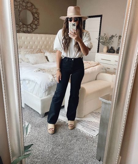 Summer date night outfit idea. Just got these jeans in and love the style and fit. They fit TTS🖤

Abercrombie 
Abercrombie jeans 