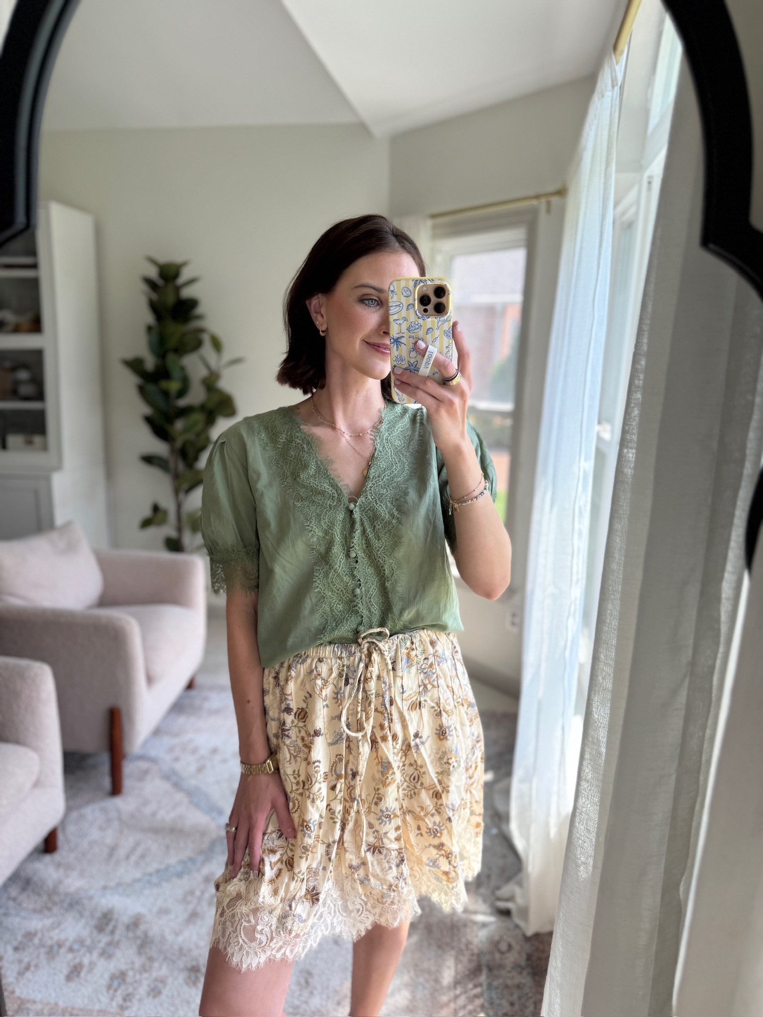 Me and a green top 🤞🏻

Tts: small

Target, target haul, target fall haul, new to target, target favs, target fashion, fall dresses, fall tops, fall skirts, fall pants, hallie Ragan

#LTKgrwm #LTKootd #LTKSeasonal