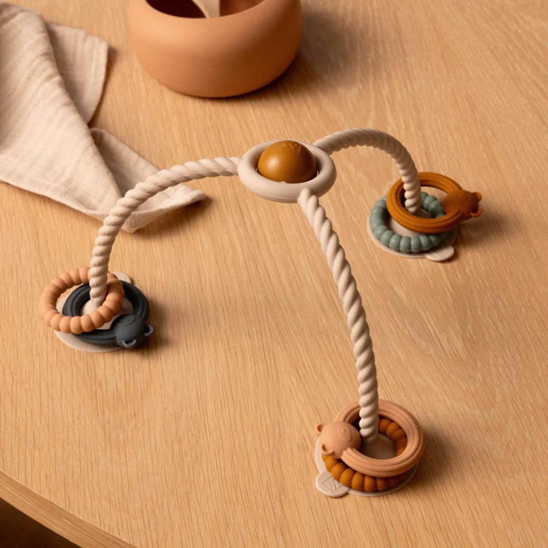 Liewood Soren Suction Toy | Baby Mori