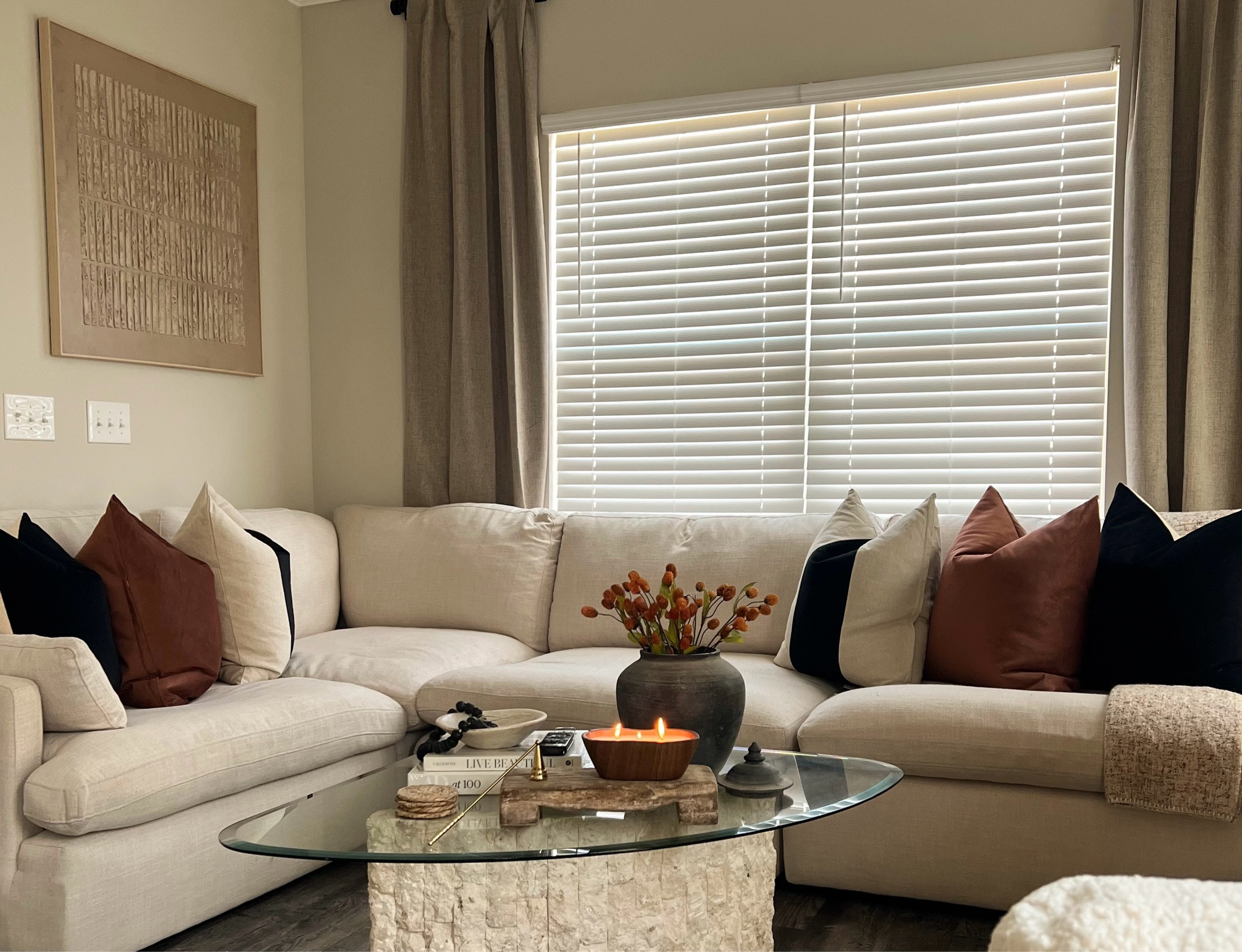 Loving this living space 🍁

#LTKU #LTKHome #LTKStyleTip