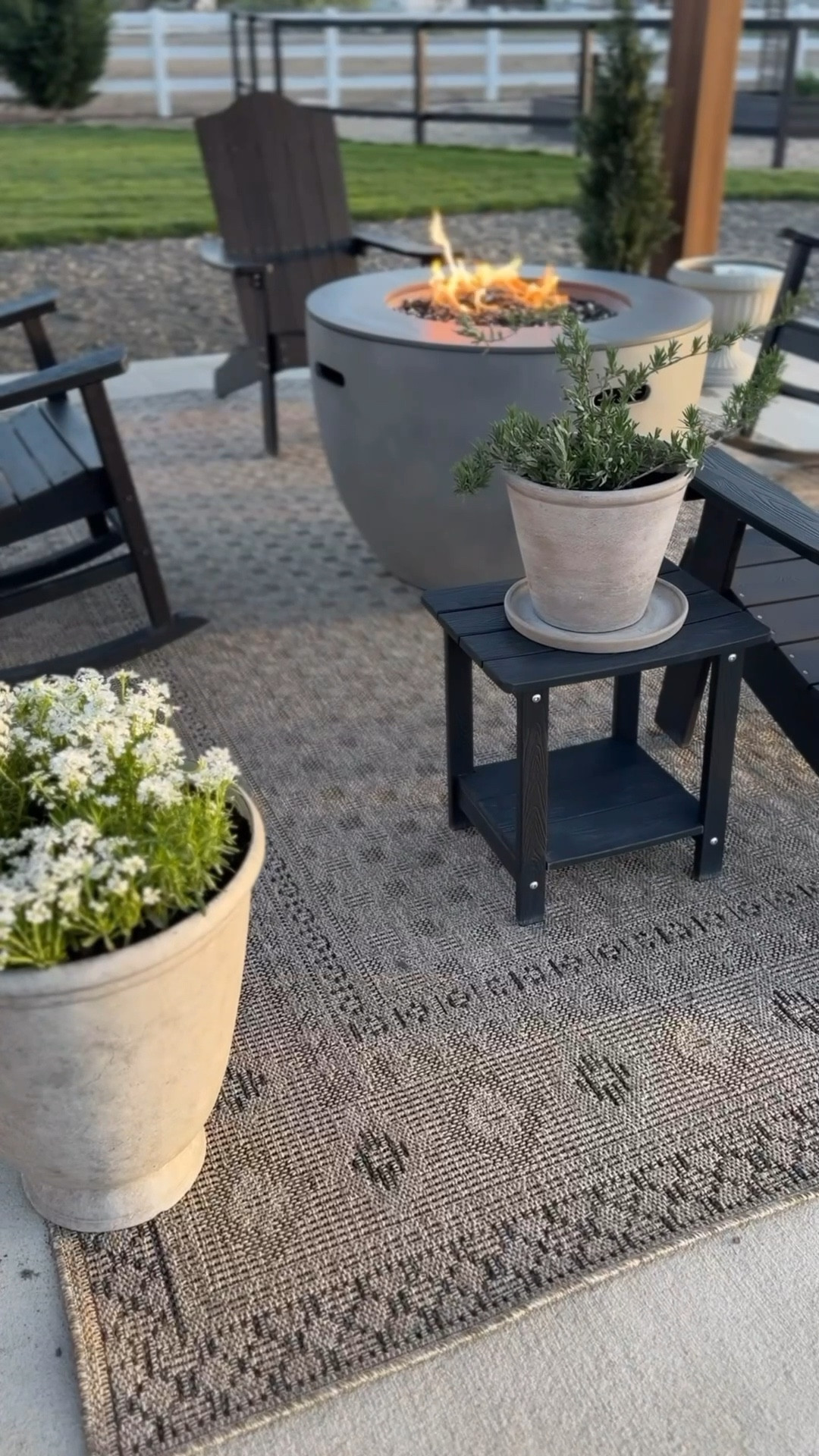 Refresh your outdoor spaces with these amazing outdoor rug options from @wayfair 

#Ad #WayfairPartner #wishyouwerehere #outdoor #Wayfair 
