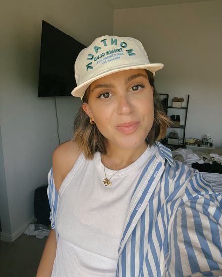 Literally the perfect transitional Spring outfit! This oversized button down from Madewell is on sale for $39 and this hat is perfect for the coming months!! 
All fit TTS

Spring outfit 
Casual outfit 

#LTKfindsunder100 #LTKsalealert