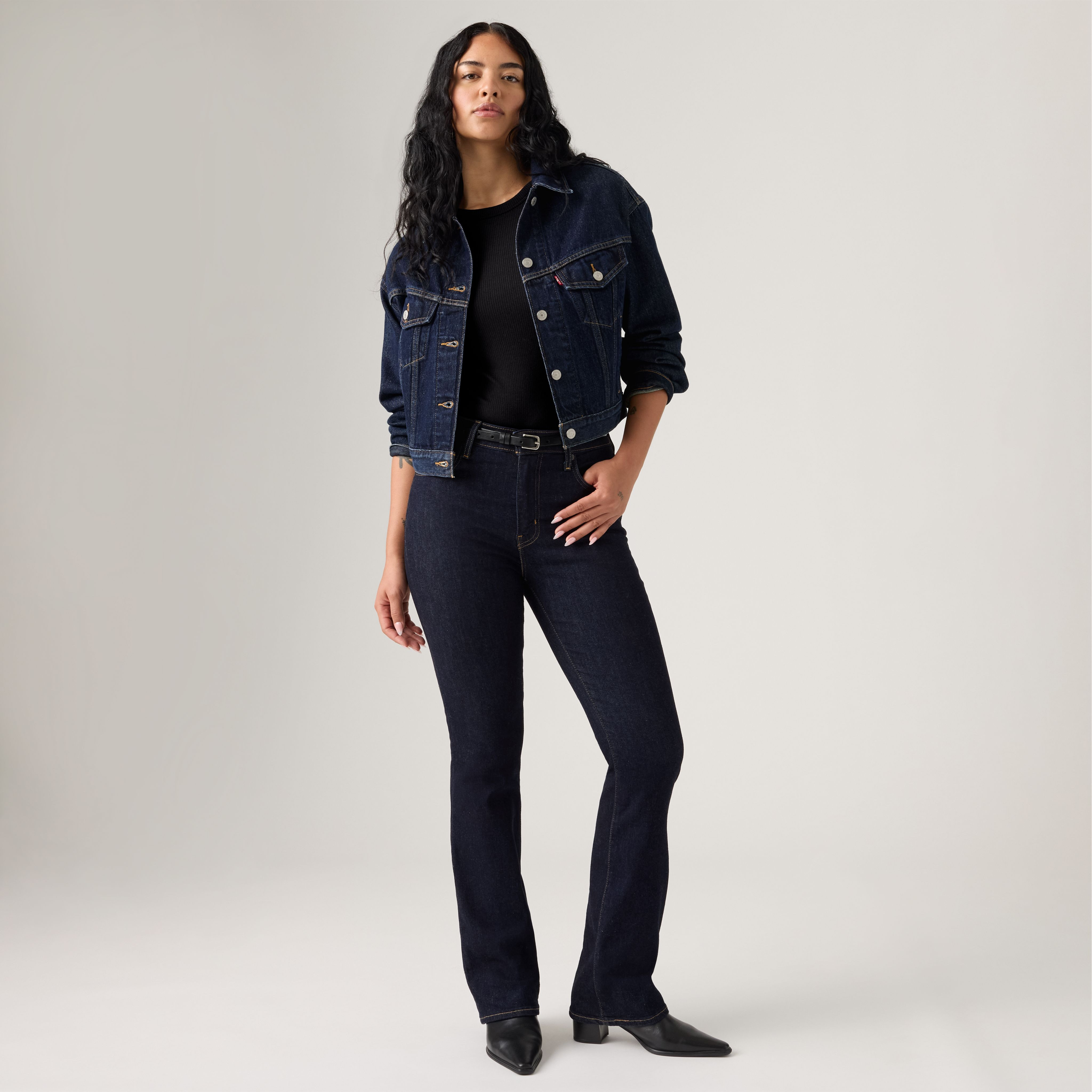 Levi's 725 High Rise Bootcut Women's Jeans 27x32 | Levi's CA