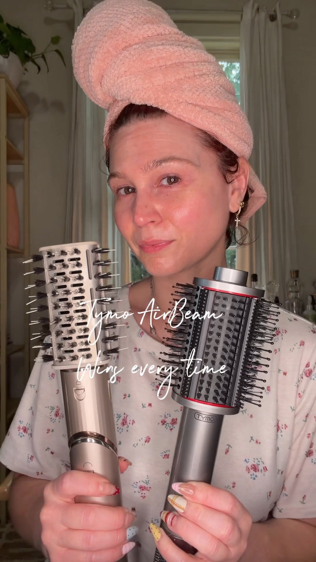 Looking for the perfect blowout without the frizz or damage? 🌟 The TYMO AirBeam brings pure volume and a flawless glide that leaves the competition in the dust. Say goodbye to frizz and hello to your new vanity favorite!