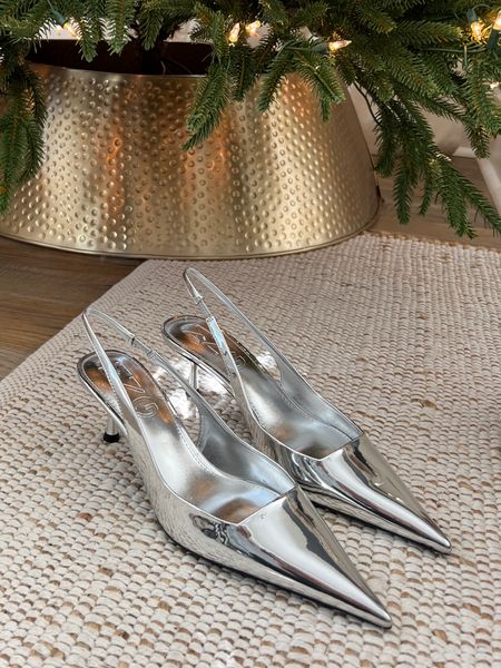 the most beautiful metallic holiday heels! they run true to size 🫶🏼 

#LTKHoliday #LTKshoecrush #LTKGiftGuide