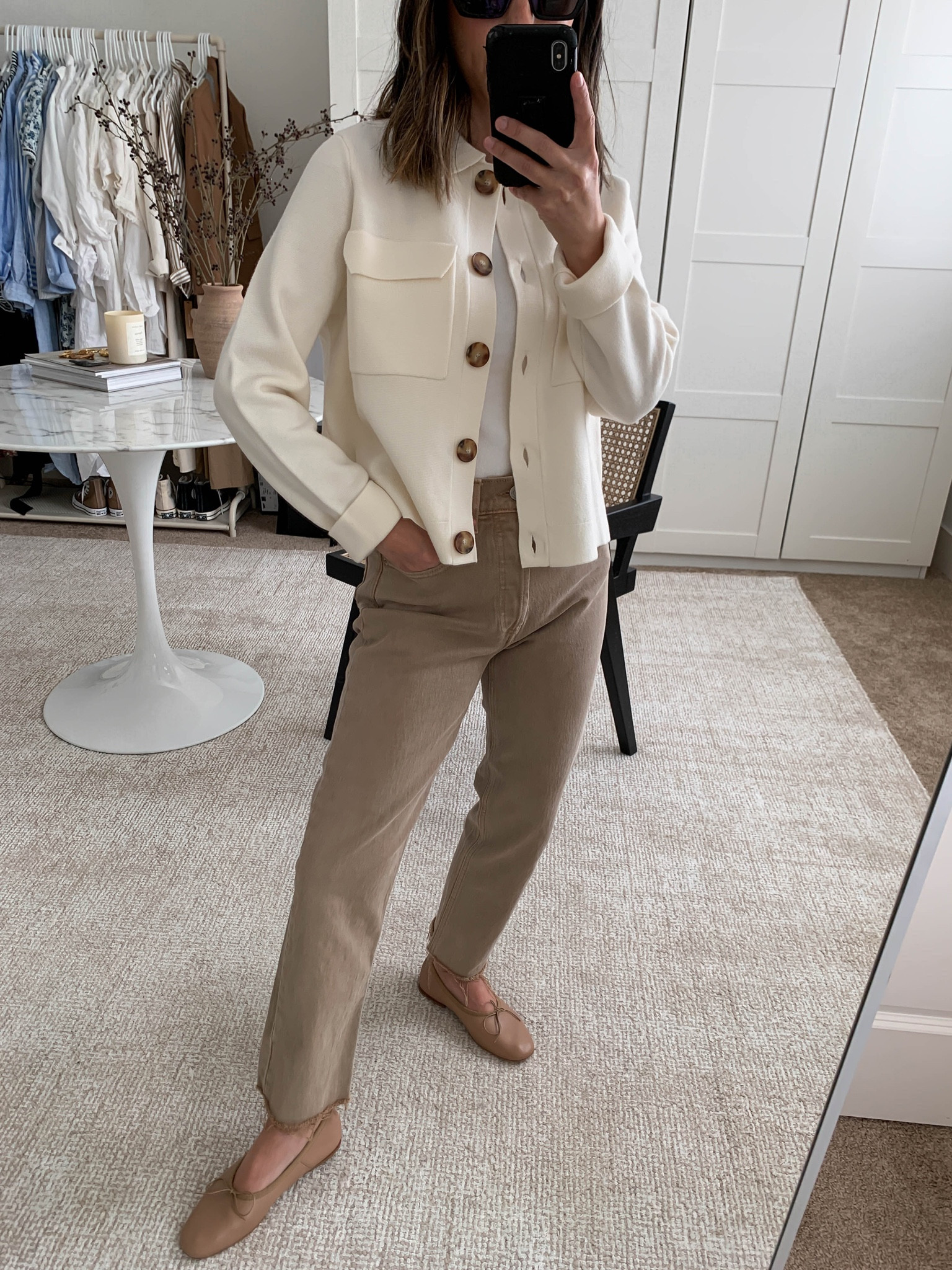 Sezane Paris favorites. The quality of the this cardigan is so good. So so pretty in-person. 

Cardigan - Sezane small. Sized up
Tee - Everlane medium. Sized up 
Jeans - Gap petite 26. Sized up
Flats - Mansur Gavriel 35


#LTKshoecrush #LTKsalealert