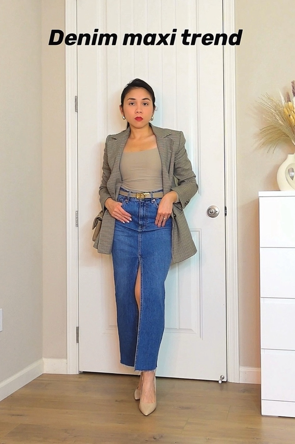 Denim maxi skirt trend 

#LTKeurope #LTKSeasonal #LTKstyletip