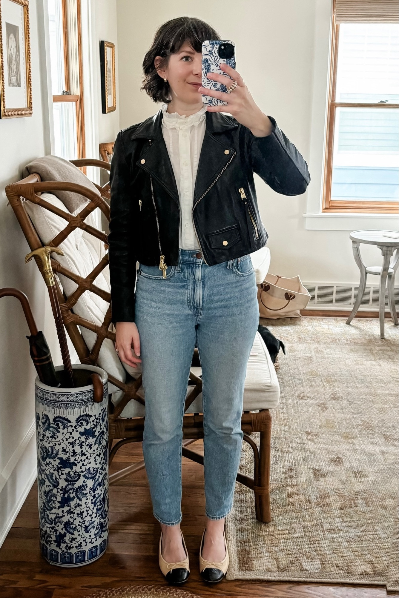 OOTD // February 22, 2024 - leaving on a jet plane ✈️ we’re heading to my parents’ place in Florida but first we’re taking our 10 yr old son for the first time to @waltdisneyworld 🏰 I’m so excited too since I haven’t been there since 1993!!!

#LTKstyletip #LTKover40 #LTKtravel