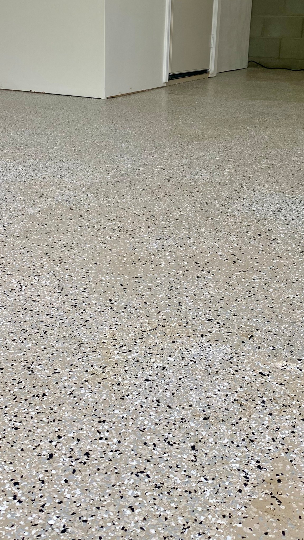 DIY garage floor glow up at Bent Tree Lodge

#LTKHome