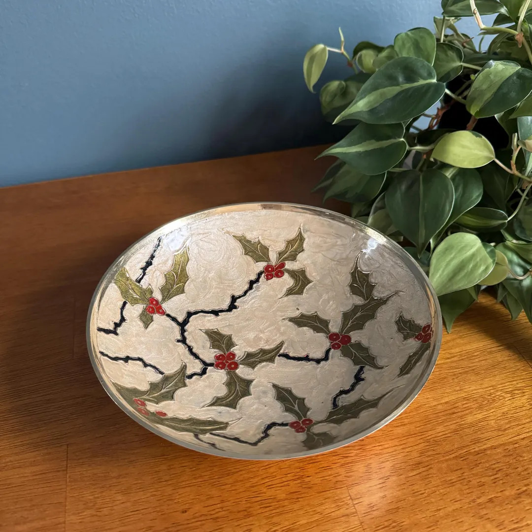 Vintage Enamel Brass Holly Pedestal Bowl - Decorative Christmas Holiday Decor - Holly Leaf - Etsy | Etsy (US)
