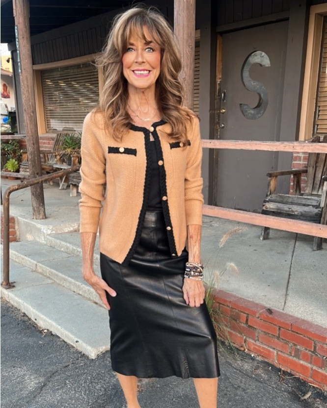 Cute cardigan jacket! I paired it with a faux leather skirt and heels.
Cardigan size Small

#Cardigan #Amazon #Fauxleather #Fallstyle #Seasonal

#LTKGiftGuide #LTKFindsUnder100 #LTKStyleTip