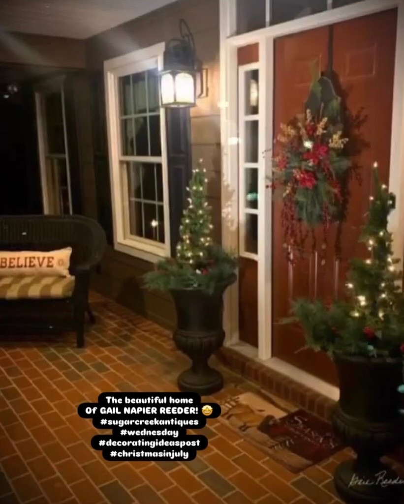 The lovely home of GAIL NAPIER REEDER! 🎄
#wednesday
#decoratingideaspost
#christmasinjuly
#sugarcreekantiques

#LTKSeasonal #LTKHome
