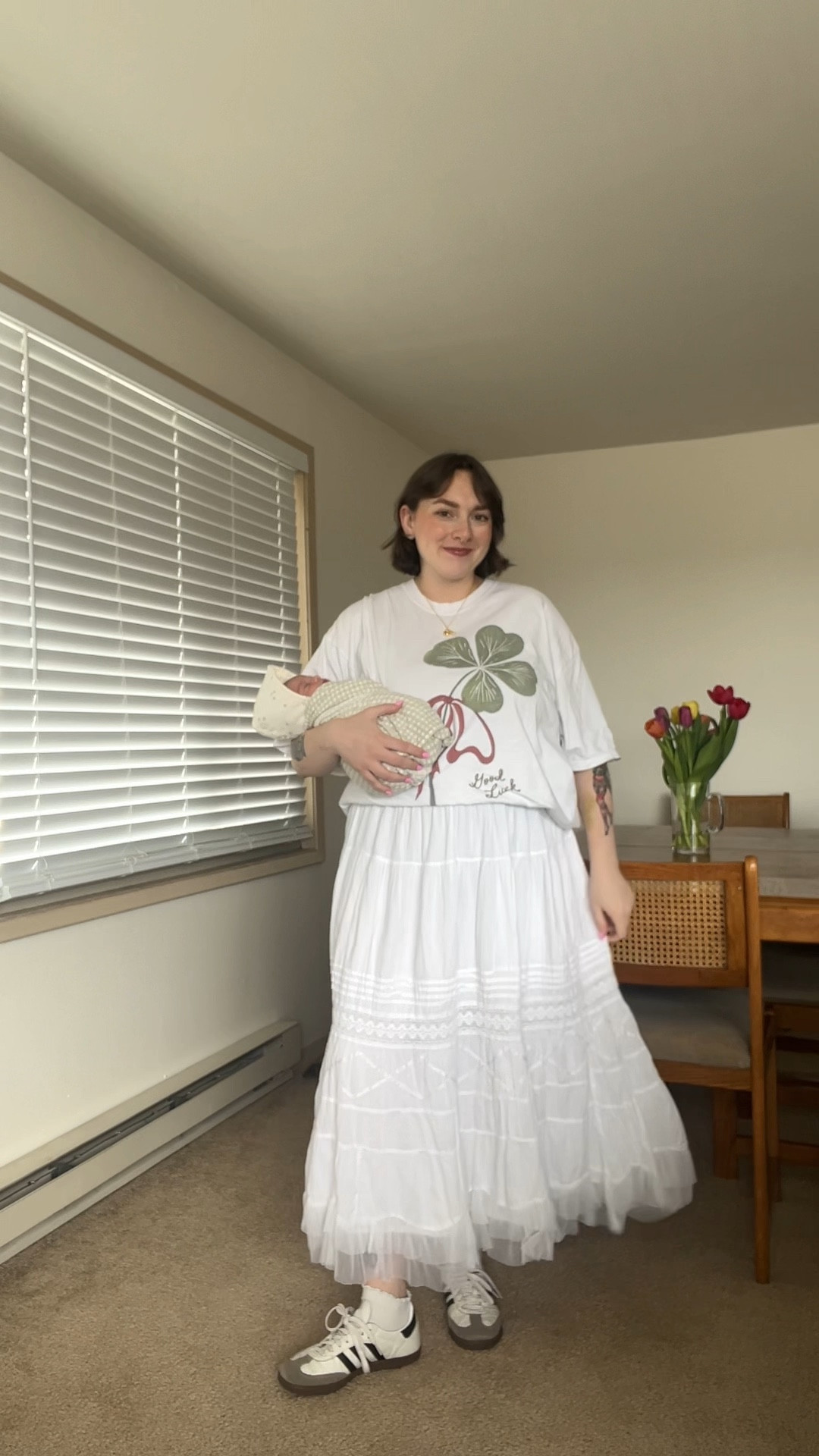 03/16/25 ootd 💚 skirt is thrifted!
