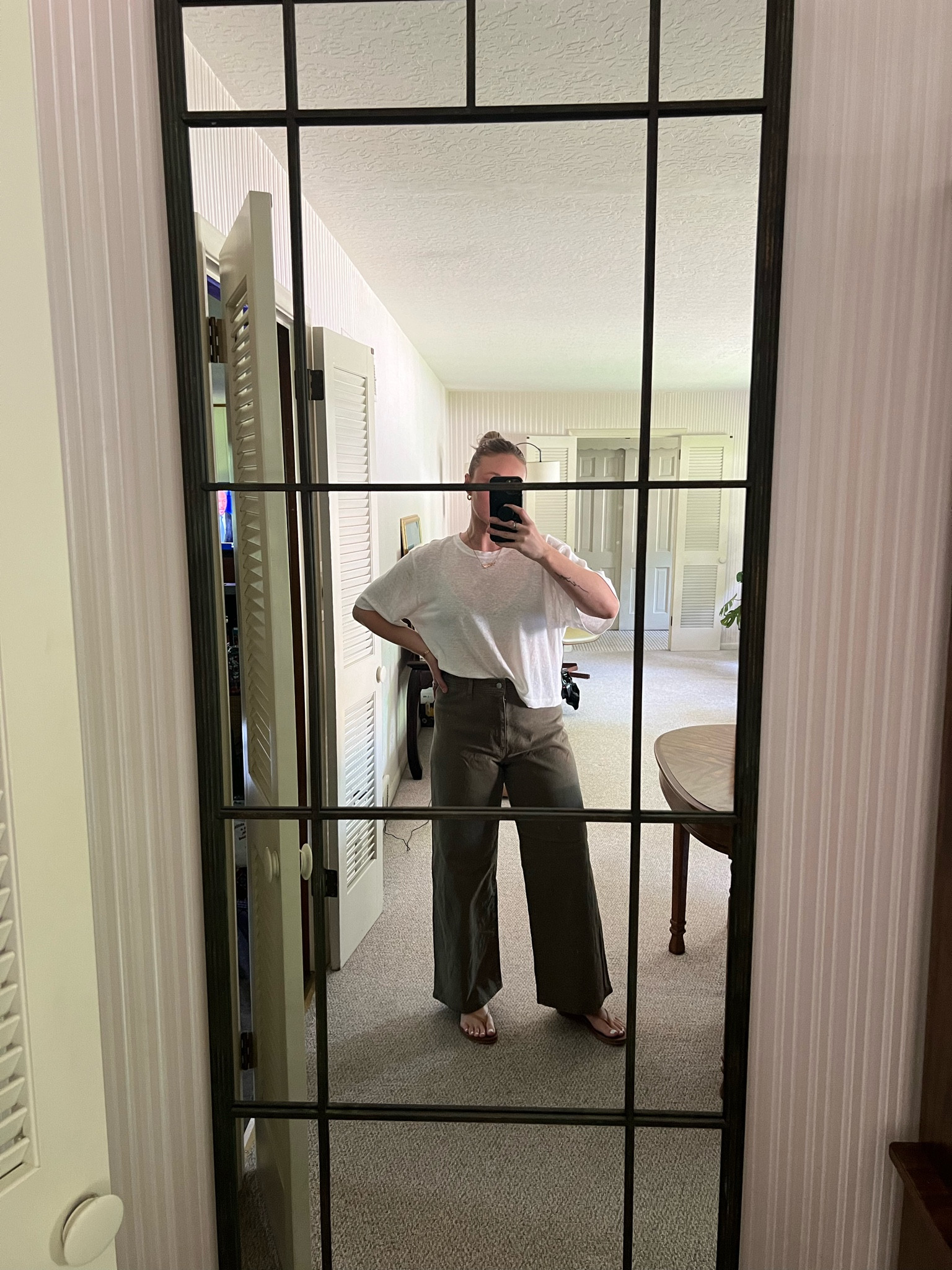 Target wide leg jeans - size 10
Reef sandals - size 9

Size 10, midsize, target finds, target style, white tee, spring outfit 

#LTKFindsUnder50 #LTKStyleTip #LTKMidsize