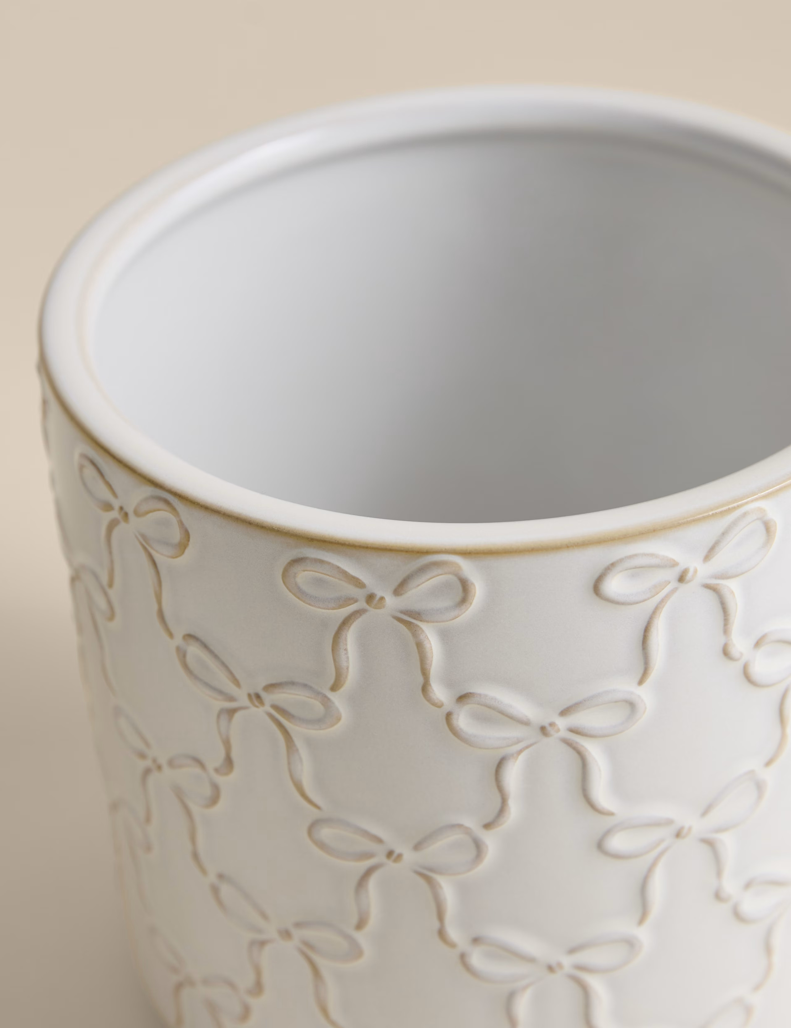 Bow Ceramic Planter | Marks & Spencer (UK)