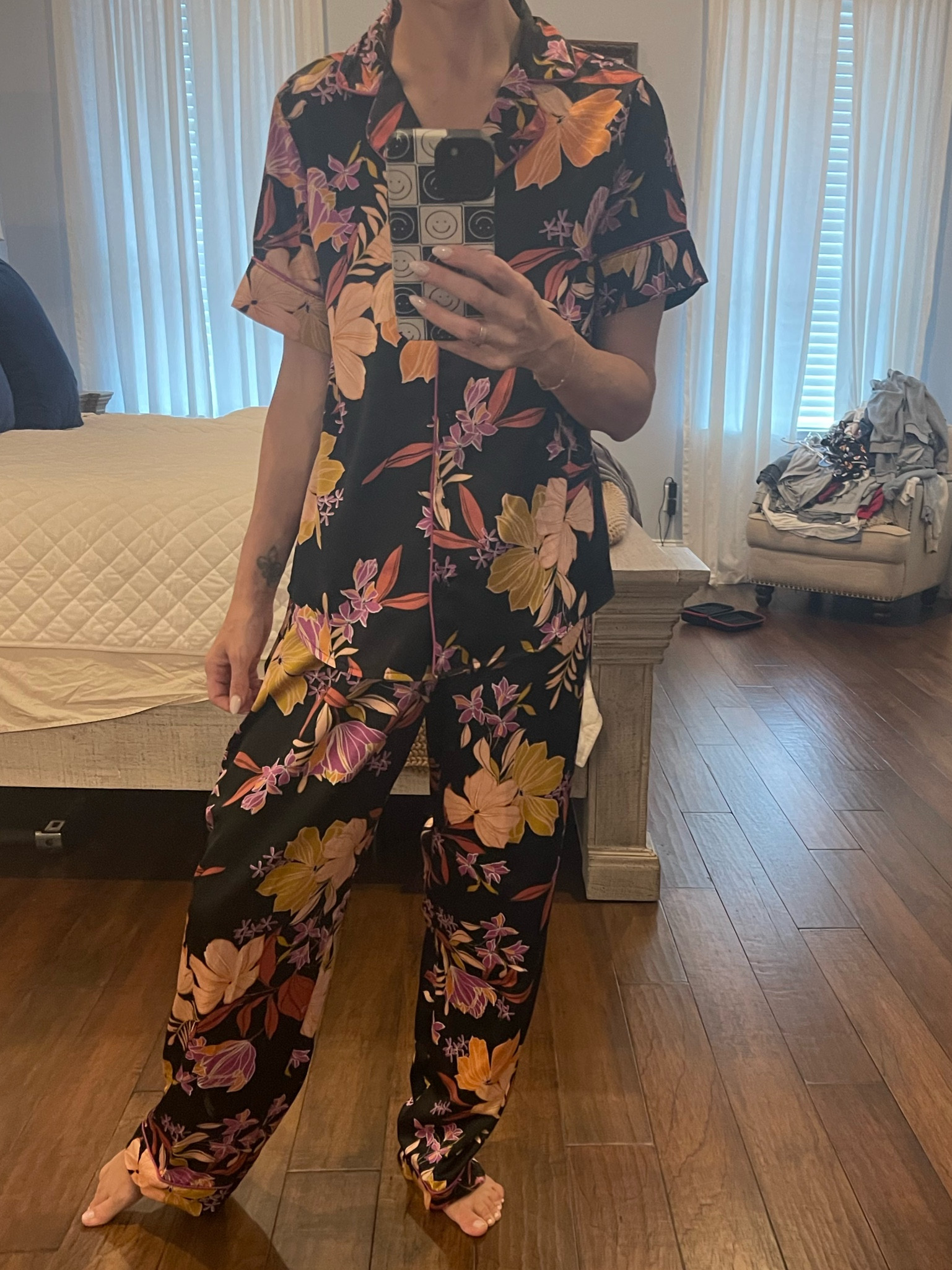 The best bang for your buck, Walmart is killin’ it with their Joyspun silk jams. They have the long and little short versions, so girly and fun, not to mention they are under $20!!!!!!!

#LTKFindsUnder50