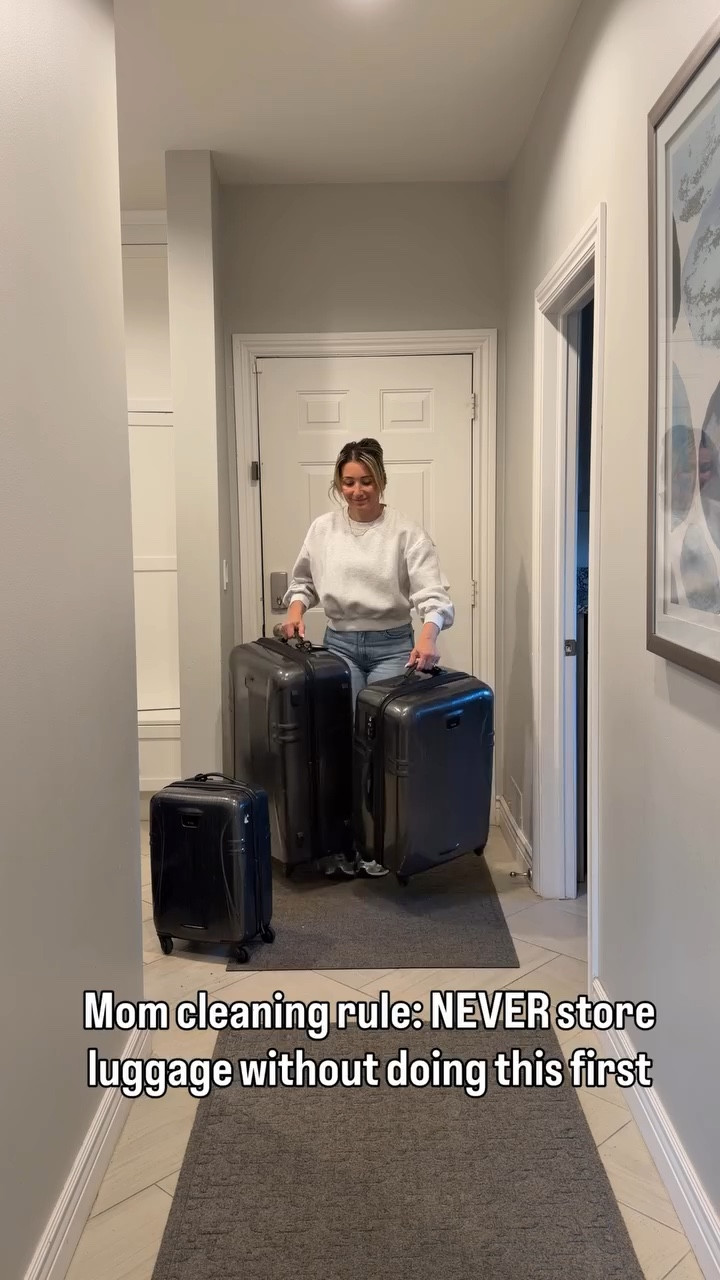 I will NEVER put luggage away straight from a trip 😳

Think about it… airport floors, hotel carpets, sidewalks… and then it just goes right back into your closet??

Nope.

✔️ Wipe down all hard luggage (don’t forget the wheels)
✔️ Steam clean soft bags

It takes a few extra minutes but makes such a difference in keeping your home clean after traveling.

This is one of those small mom habits that just feels right ✨

Comment “STEAM” and I’ll send you the exact steamer I use 👏

#cleaningtips #momlifehacks #homecleaning #travelcleaning #organizedhome