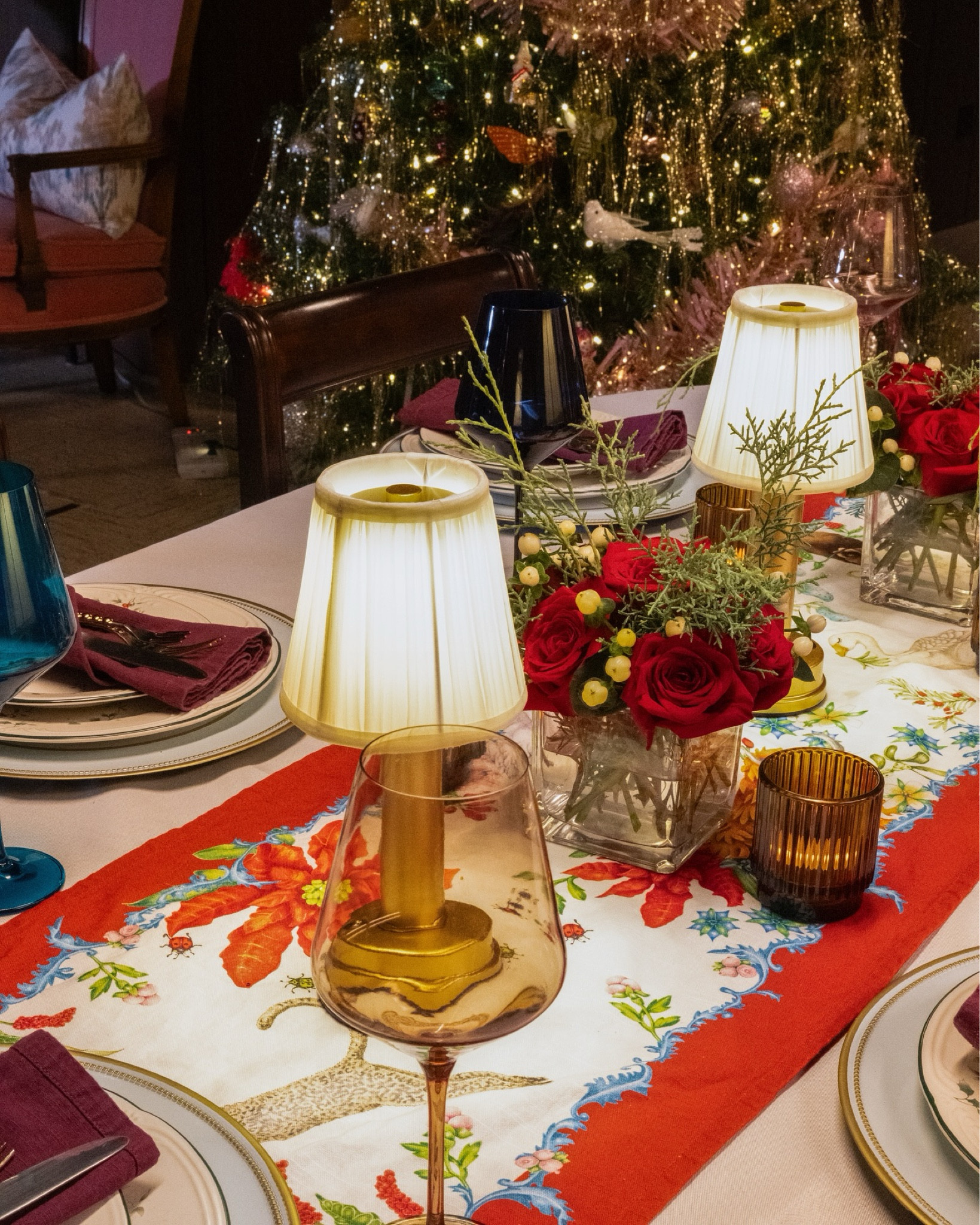 Bringing the vintage Christmas magic this year. 🪄

Photography by @torisikkemaphotography 

#grandmillennialdecor #grandmillennial #grandmillennialchristmas #christmastree #vintagechristmas