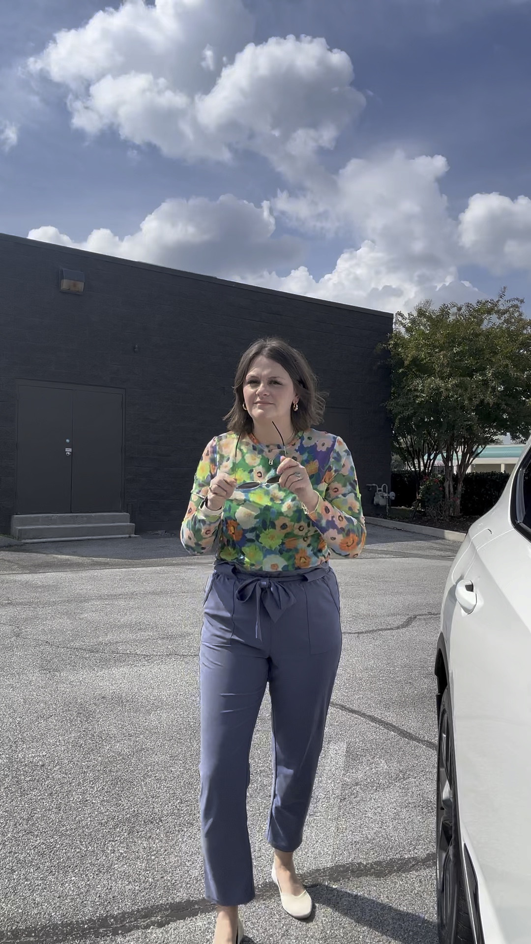 Love this bright outfit for work!

#LTKVideo #LTKWorkwear #LTKFindsUnder50