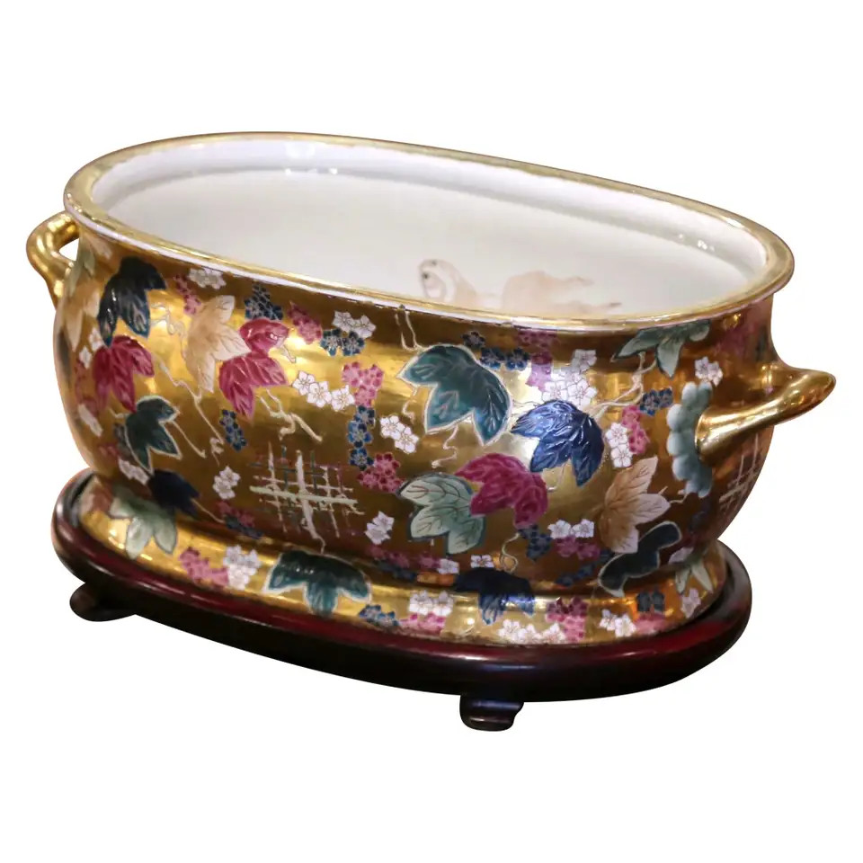 20th Century Chinese Painted and Gilt Porcelain Foot Bath Bowl with Base | 1stDibs