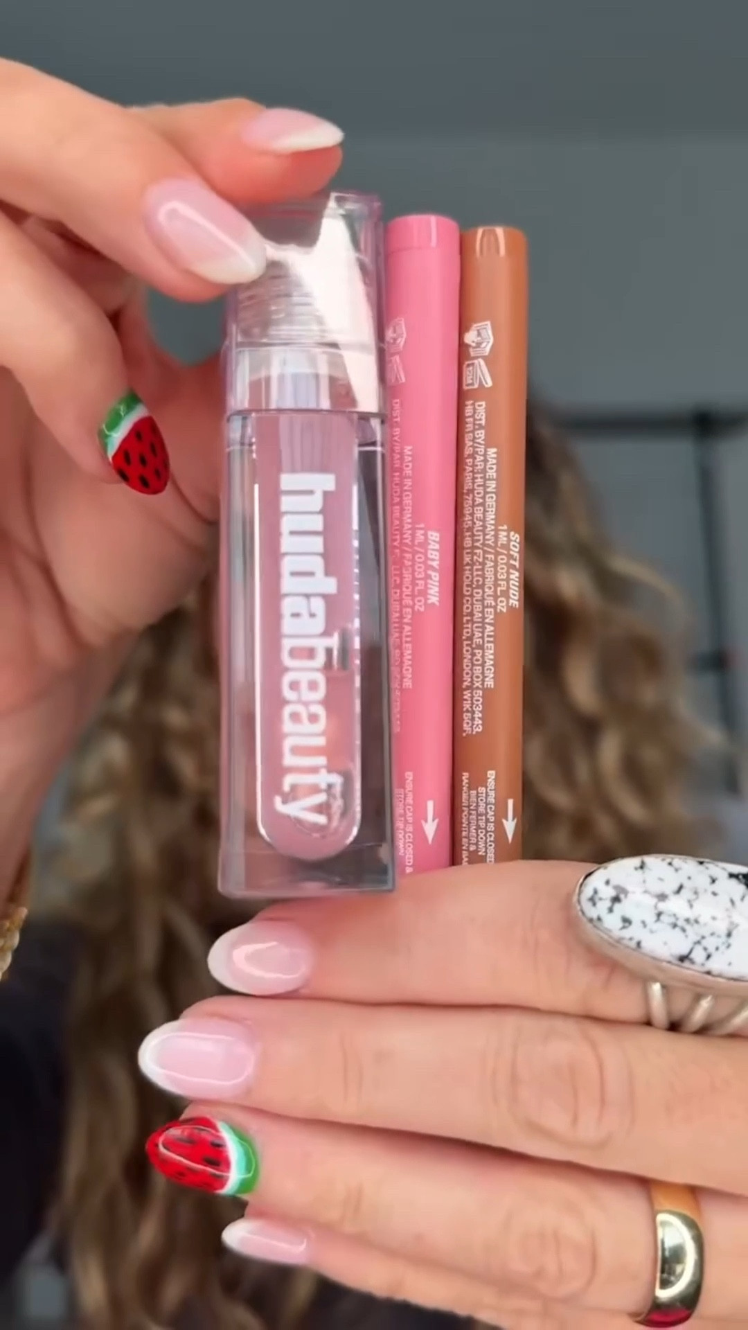 Long wearing lip formulas! @hudabeauty lip contour stain in soft nude, baby pink, + juicy pink lady gloss 🫶🏻💕👏 These were super easy to apply and blend out to a soft smudged look. And they stayed on through all day coffee and two meals. Unbelievable. Way to go @huda !! And the color selection couldn’t be more perfect. 

These are WORTH every penny! 💸 Remember to shop direct!

#hudabeauty #ʜᴜᴅᴀʙᴇᴀᴜᴛʏ #hudabeautyminis #huda