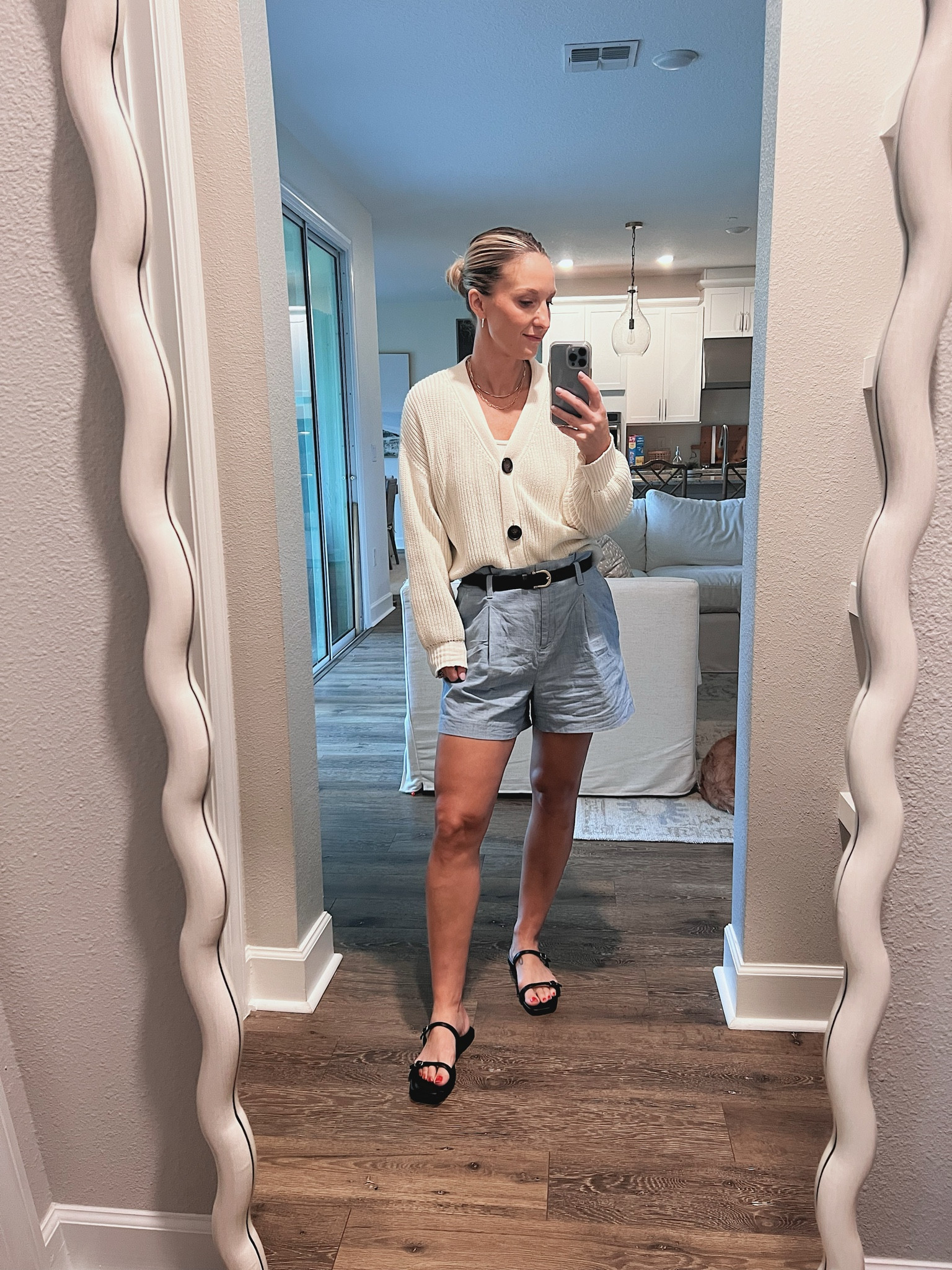 Trying to dress for fall in the summer!  I do love a chunky cardigan always!  

Old navy, loft, target, Amazon, sandals, cardigan sweater, linen shorts, Marshall’s, tjmaxx 

#LTKFindsUnder50 #LTKSaleAlert #LTKWorkwear