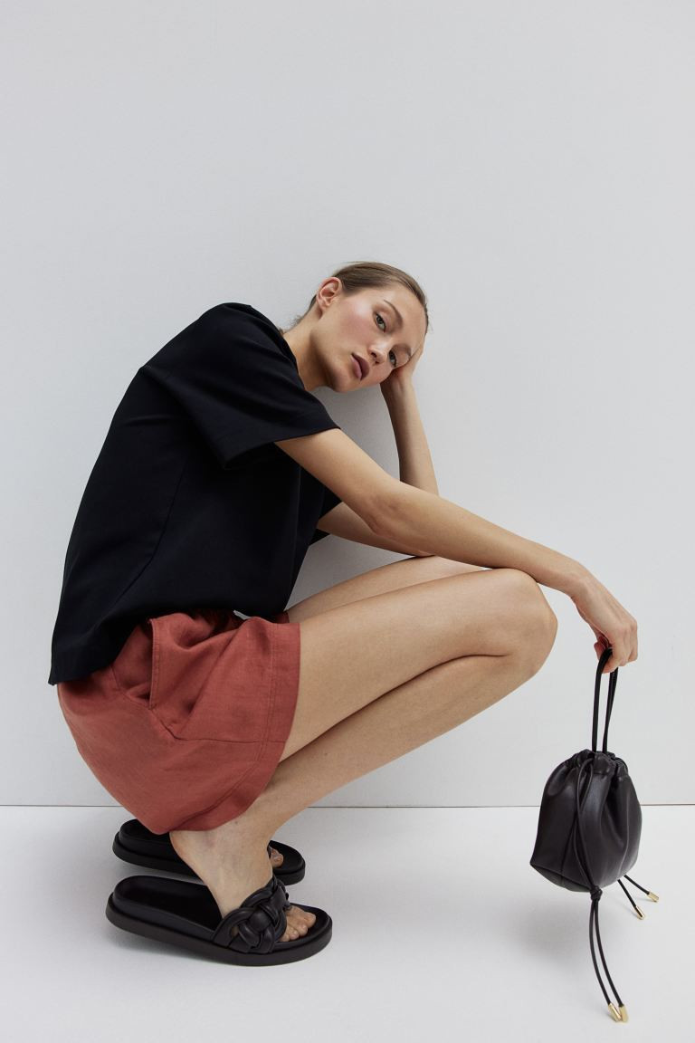 Linen shorts | H&M (UK, MY, IN, SG, PH, TW, HK)
