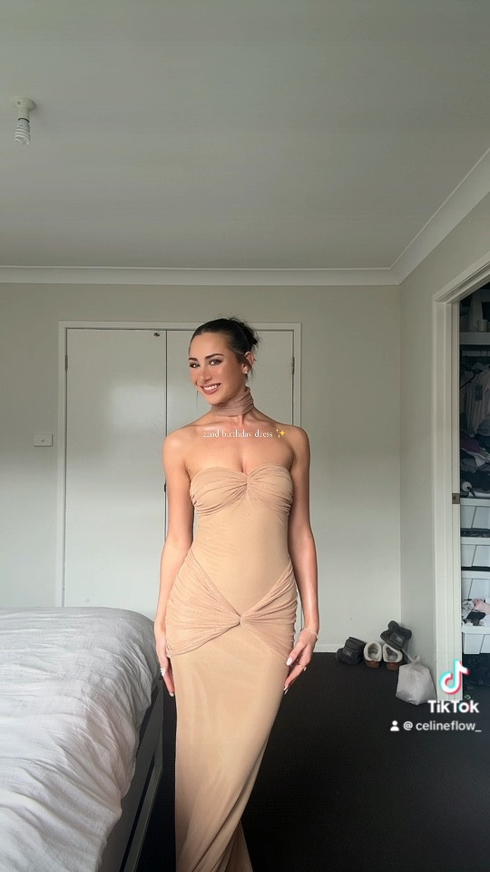 The most perfect Starlight birthday dress from Mirror Palasis 🥂✨Wearing a size 6 xx 

