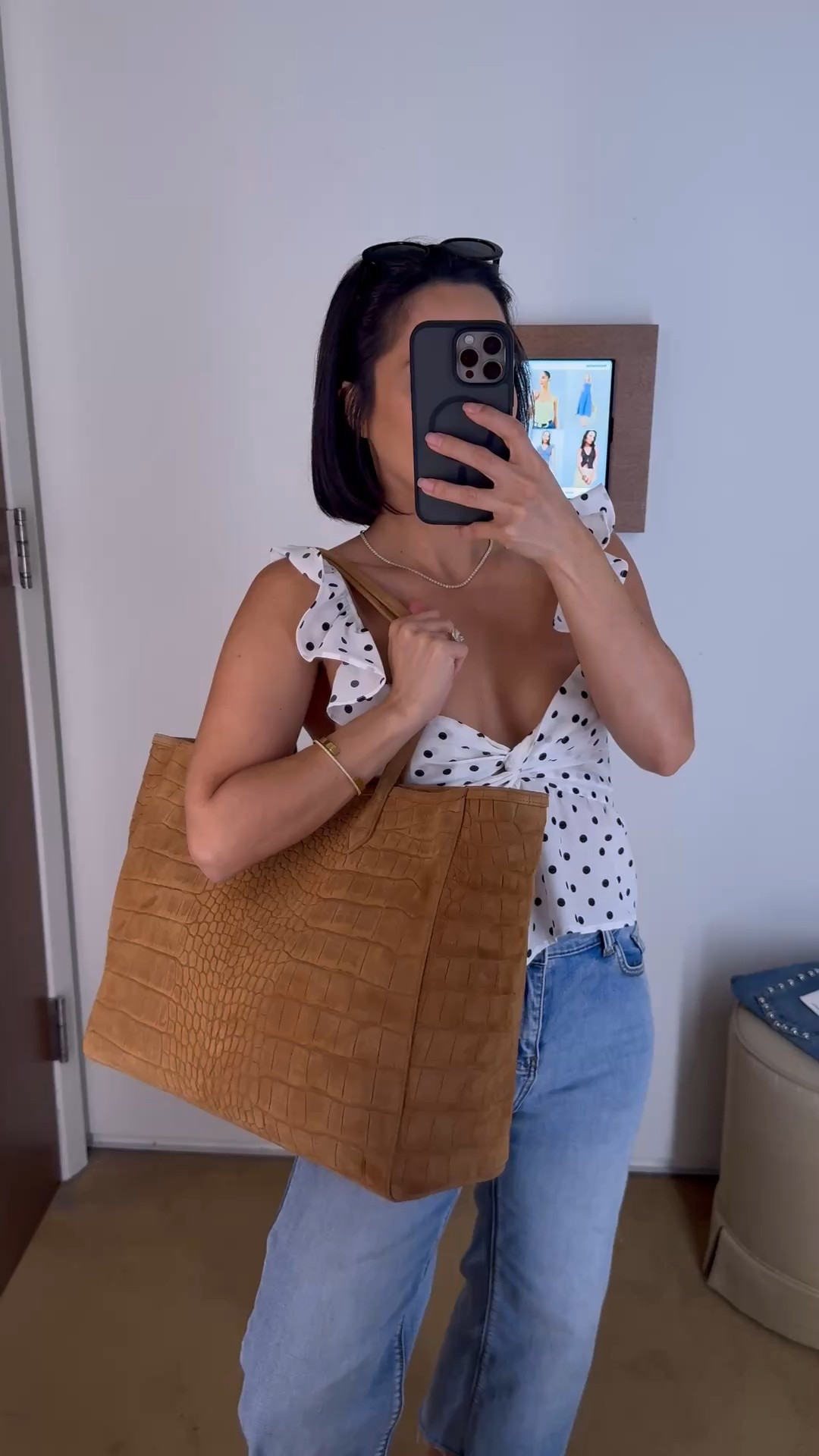 Stunning suede tote! Perfect for work or a travel bag! 

#LTKItBag #LTKStyleTip #LTKSummerEdit