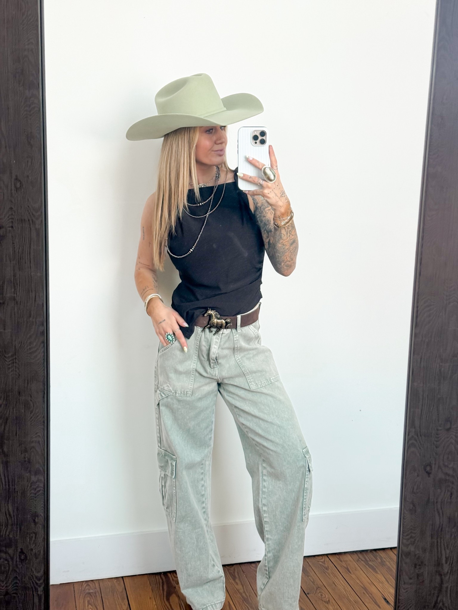 Classy western with a touch of green!💚 

#LTKgrwm #LTKootd #LTKPetite