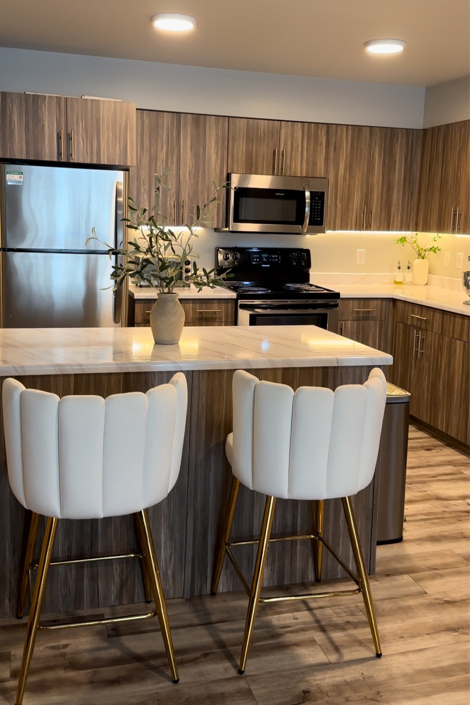 New counter stools 🪑✨#counterstools

#LTKhome