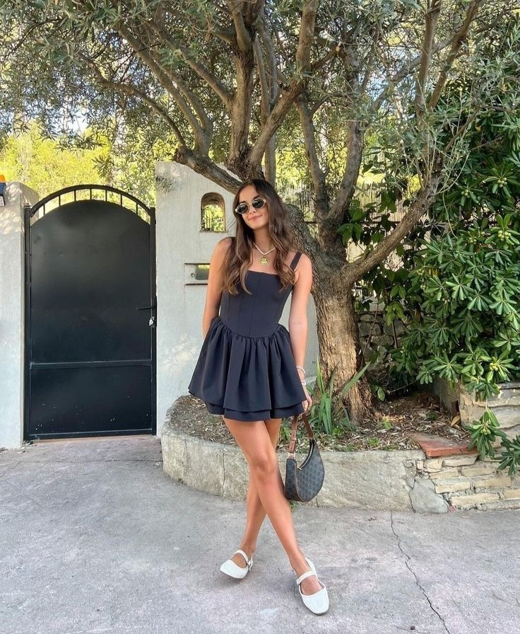 Black dress
White flags 

#LTKPetite #LTKBeauty #LTKTravel