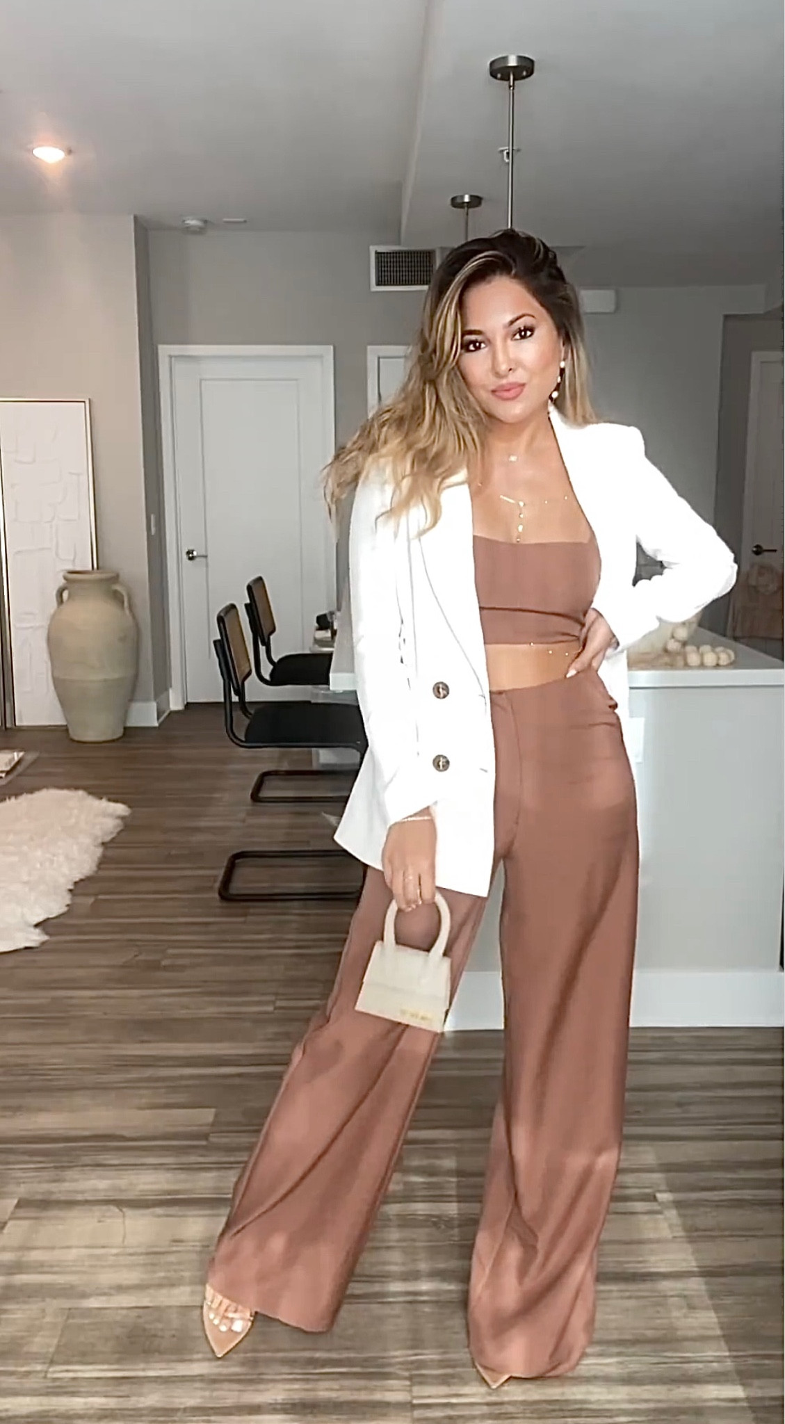 GRWM: Styling A Two-Piece Set For Spring



Outfit details:
Bag: from @jacquemus “Le Chiquito” signature mini bag in “light greige”
Body chain: old from @8otherreasons 
Shoes: old from @rayethelabel 

All alternatives are linked below 💫

#LTKbeauty #LTKunder50 #LTKstyletip