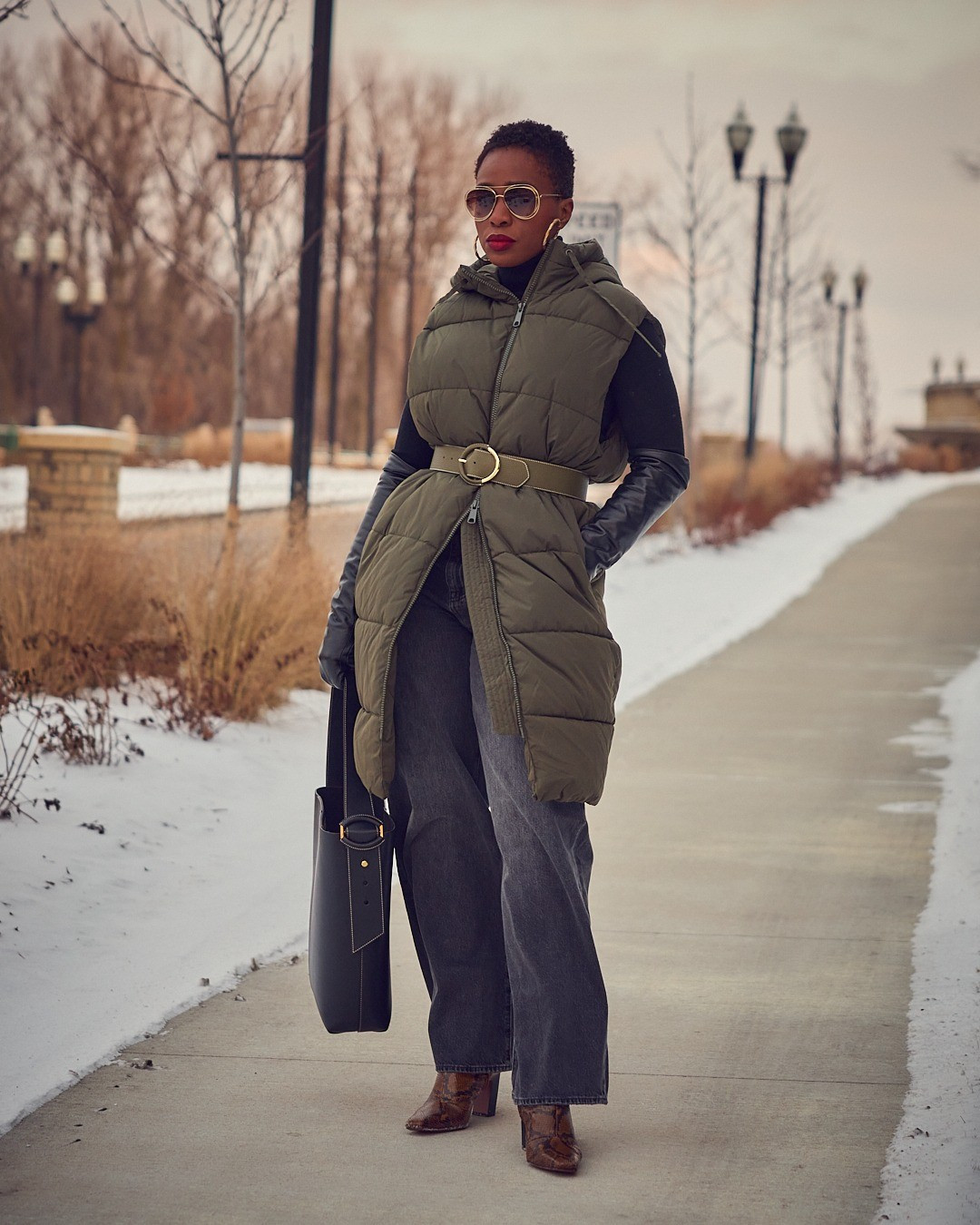 A longline sleeveless puffer coat and wide-leg jeans outfit 🩶 Cold weather style, Winter fashion, women's coats, comfortable boots, leather tote, neutral looks, Madewell, Macy's fashion, Banana Republic, aviator sunglasses

#LTKOver40 #LTKStyleTip #LTKShoeCrush