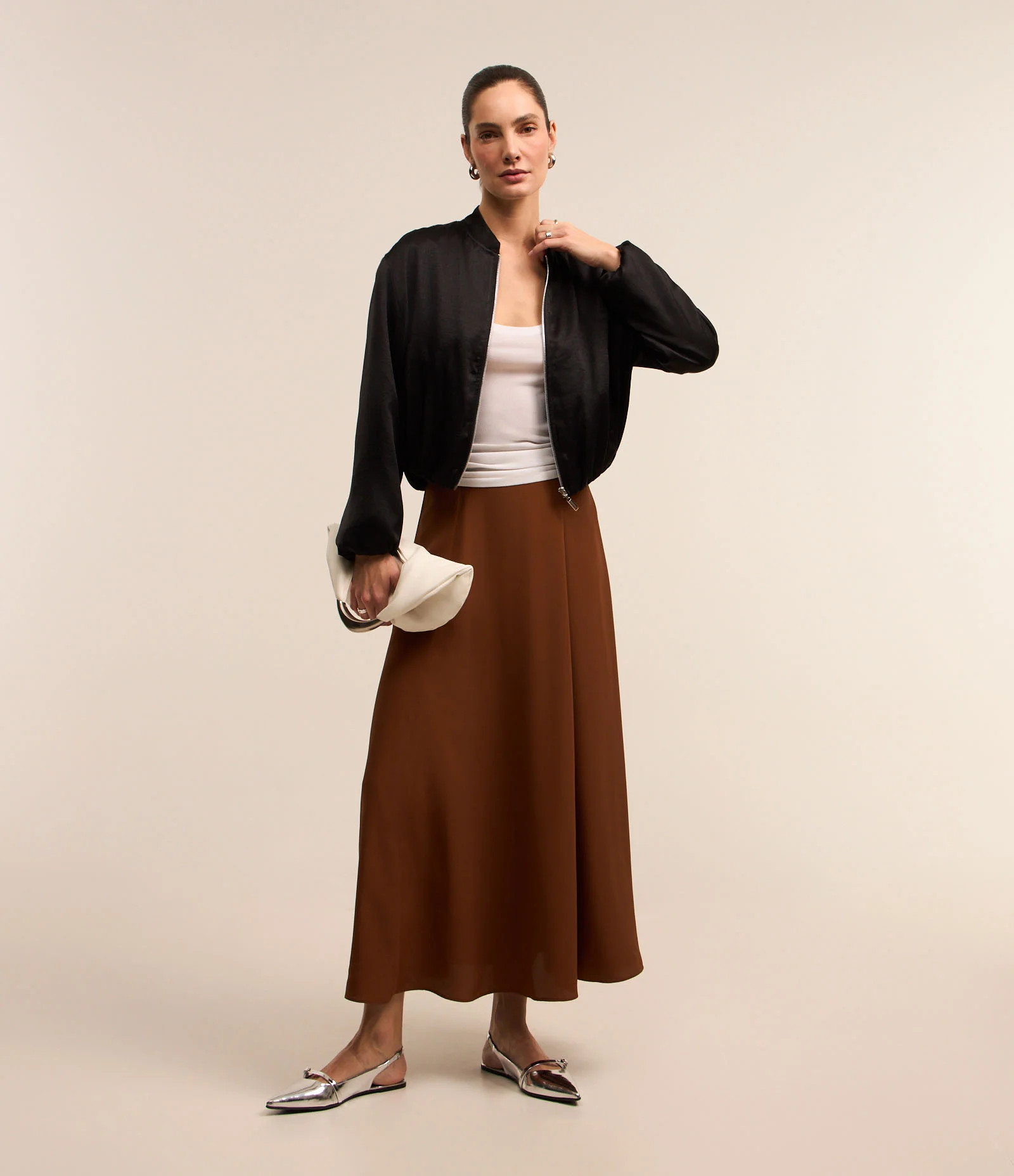 Saia Midi Evasê em Crepe com Zíper nas Costas Marrom - Lojas Renner | Renner (BR)