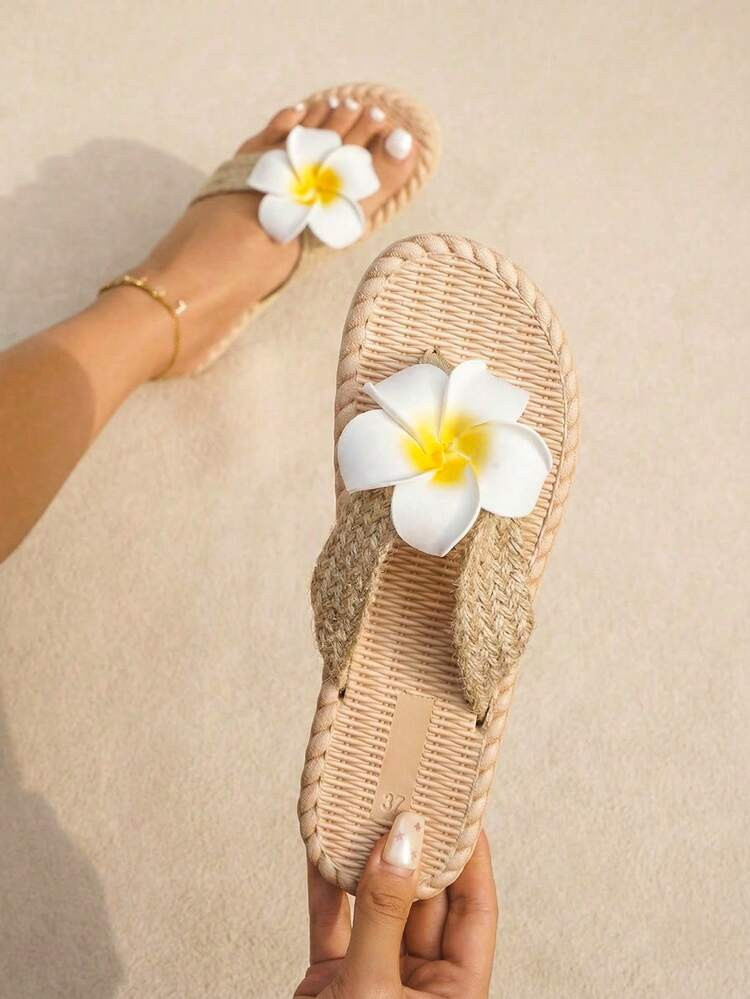 Planare New 3D White Flower Decor Flip Flops For Women, Woven Texture Casual Vacation Style Beach Sandals, Comfortable Lightweight Versatile Flat Shoes Suitable For Summer Daily Indoor/Outdoor Wear, Elegant Wedding Season Sandals To Pair With Dresses | SHEIN