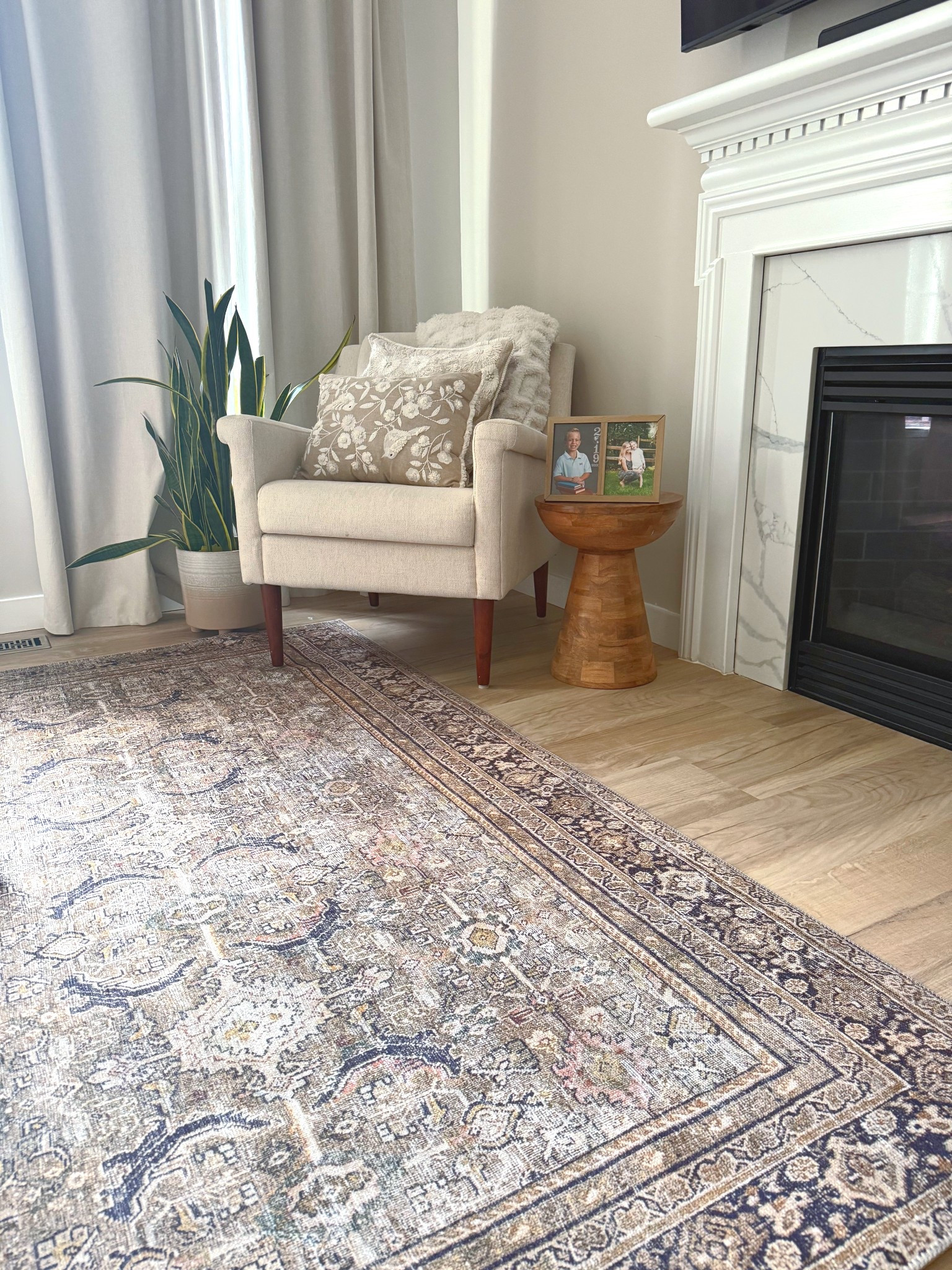 This rug is so soft and I love the colors you can bring into your family room with matching throw pillows! We’ve got the matching runner in our entry hallway and it’s so perfect. 
