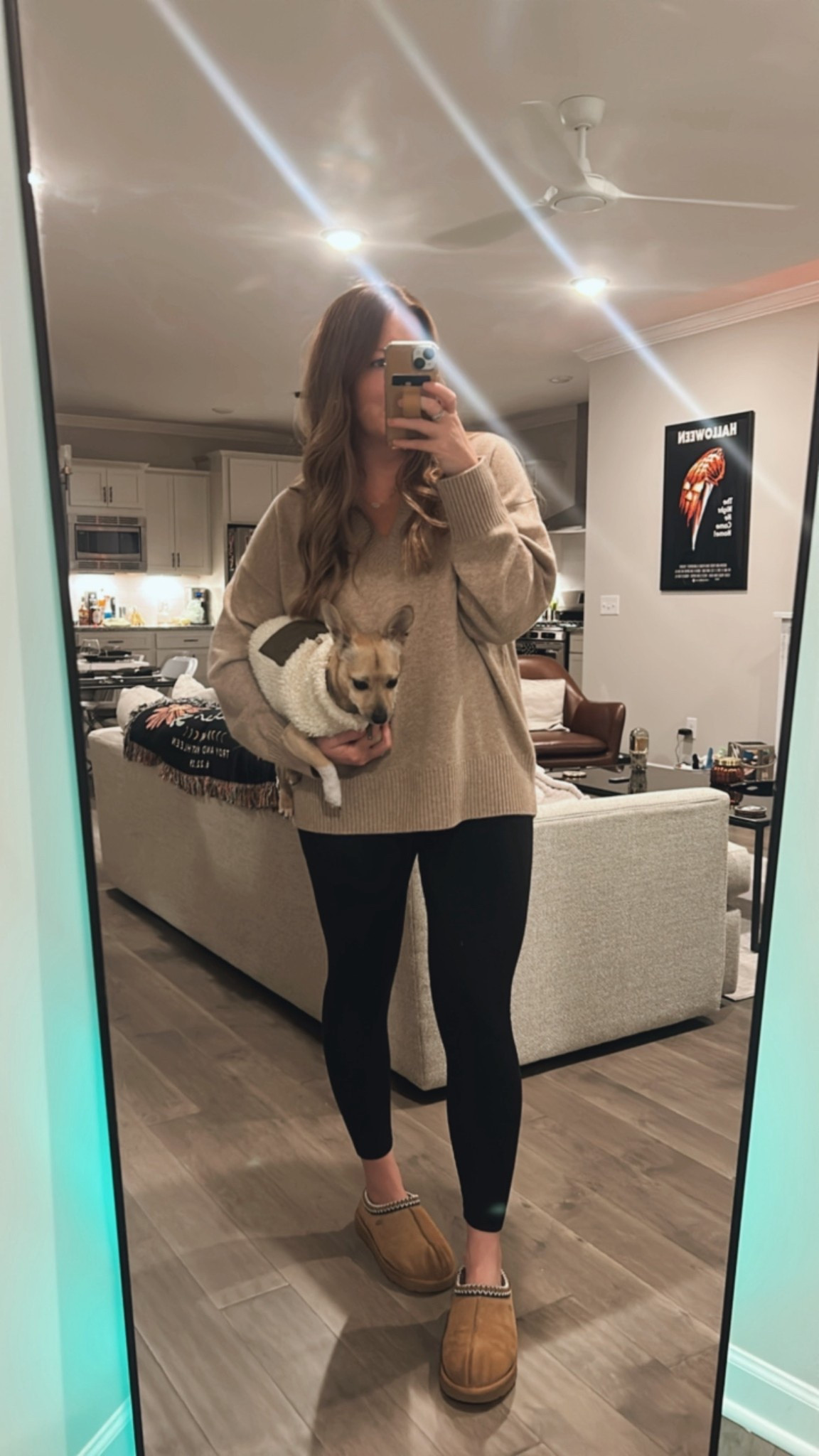 Friendsgiving outfit 
Vneck sweater : tts wearing a medium 
Black leggings 
Uggs 

#LTKootd #LTKFindsUnder100