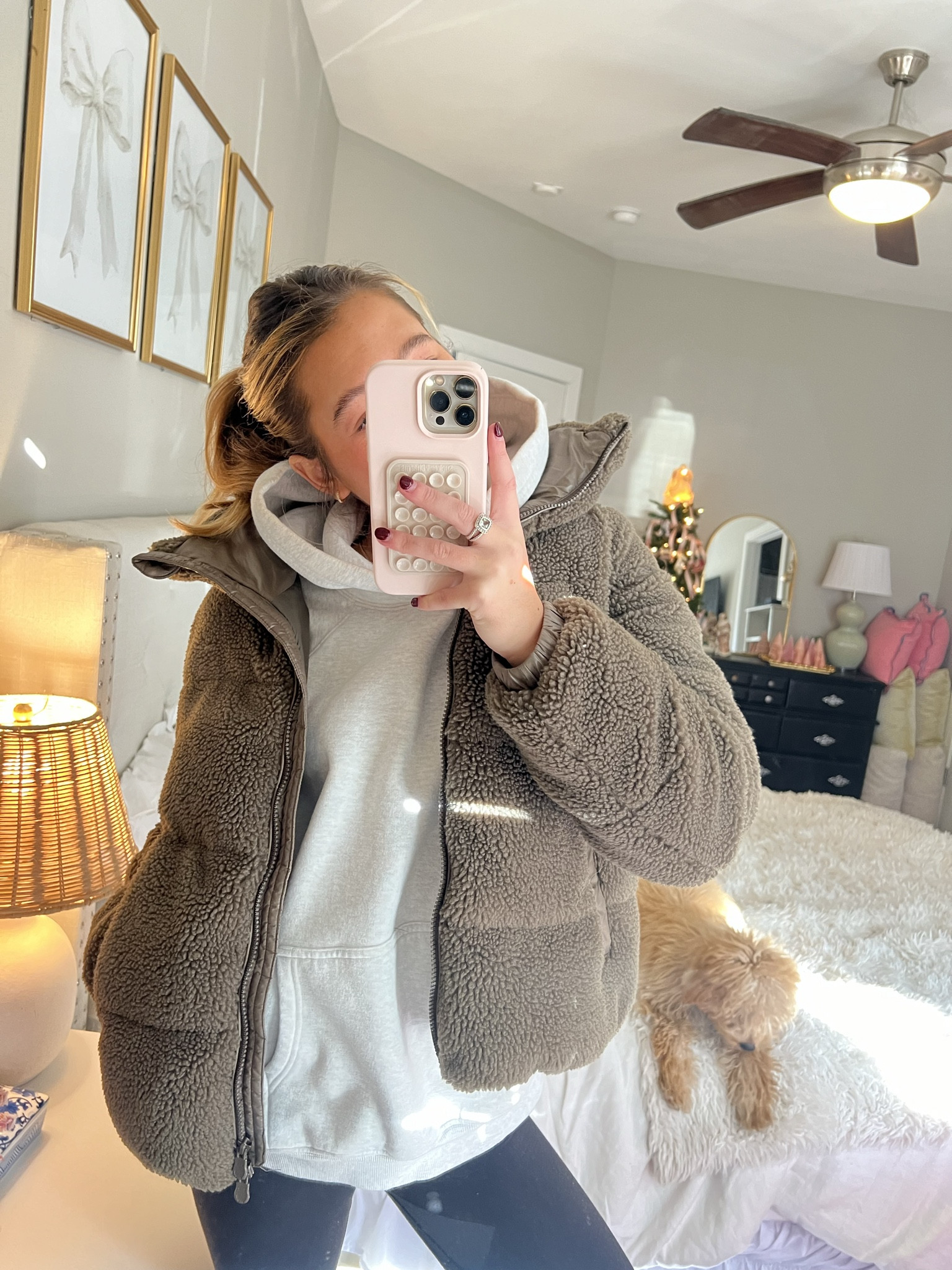 Cozy Winter Fit🤎🤎
p.s sweatshirt is aritzia, but the amazon dupe is just as good (I have both!!)

#LTKHoliday #LTKSeasonal #LTKGiftGuide