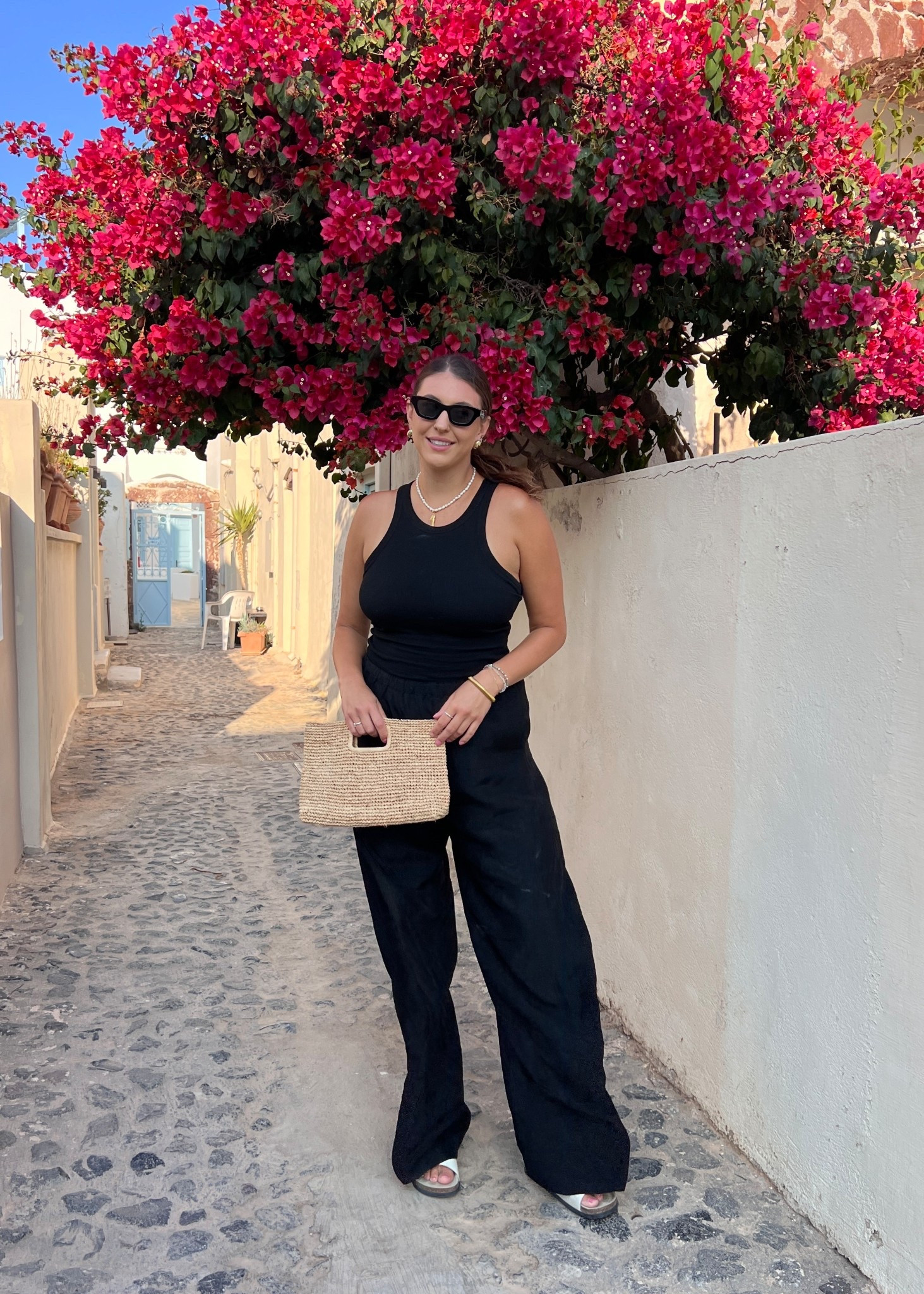 All black Greece outfit idea with Amazon tank top (built in bra) and j crew flowy pant


Summer outfit / casual outfits / casual summer / black tank top / Greece outfit 

#LTKFindsUnder100 #LTKTravel #LTKStyleTip