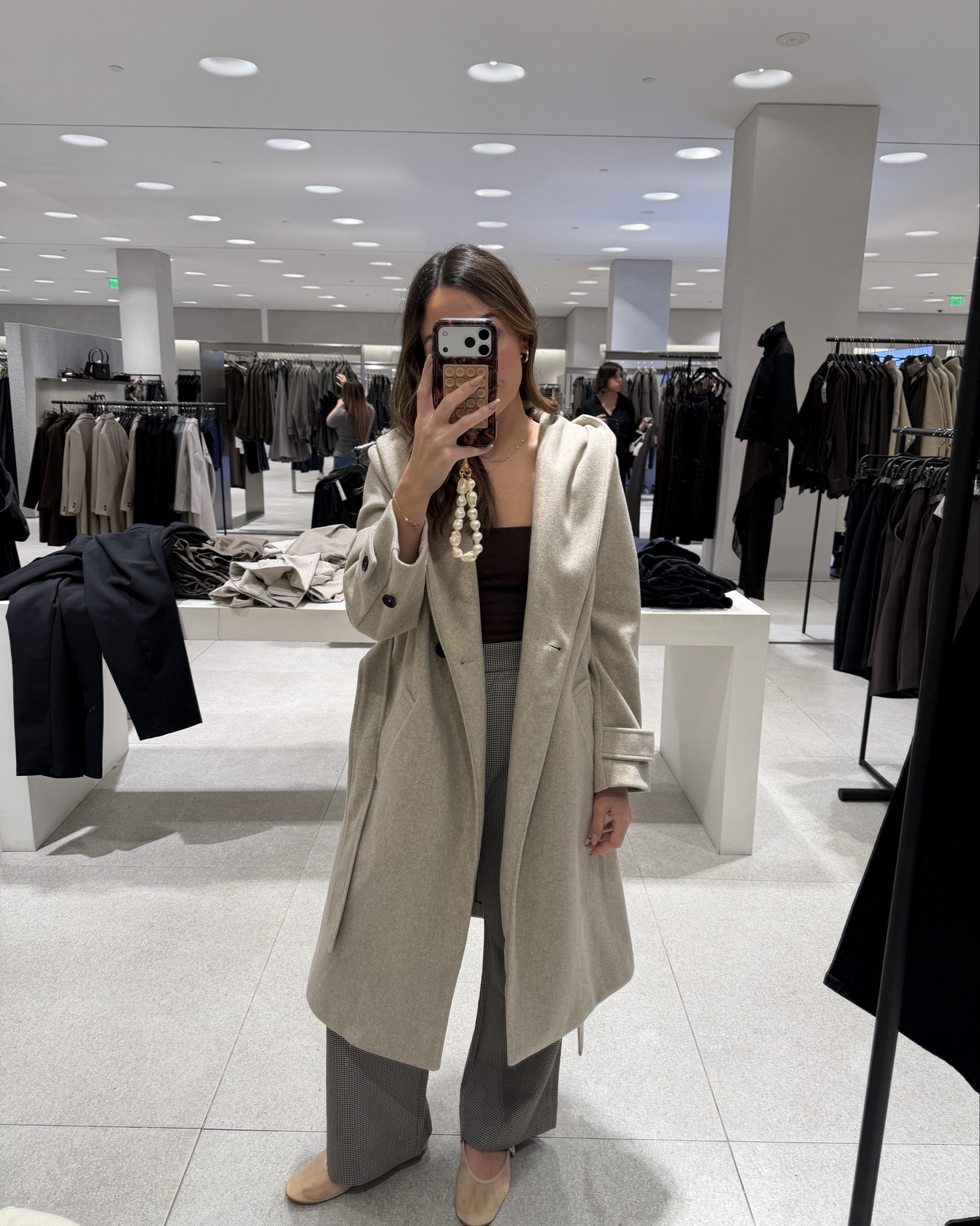 Wearing a small! This jacket is so good!