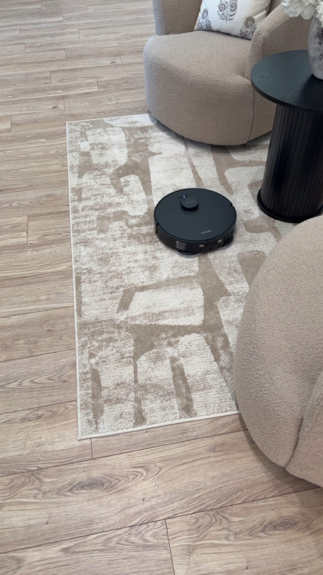 Obsessed with the Dreame robo vac! It mops, vacuums, and self cleans my house while's we're sleeping 😆 game changer! 