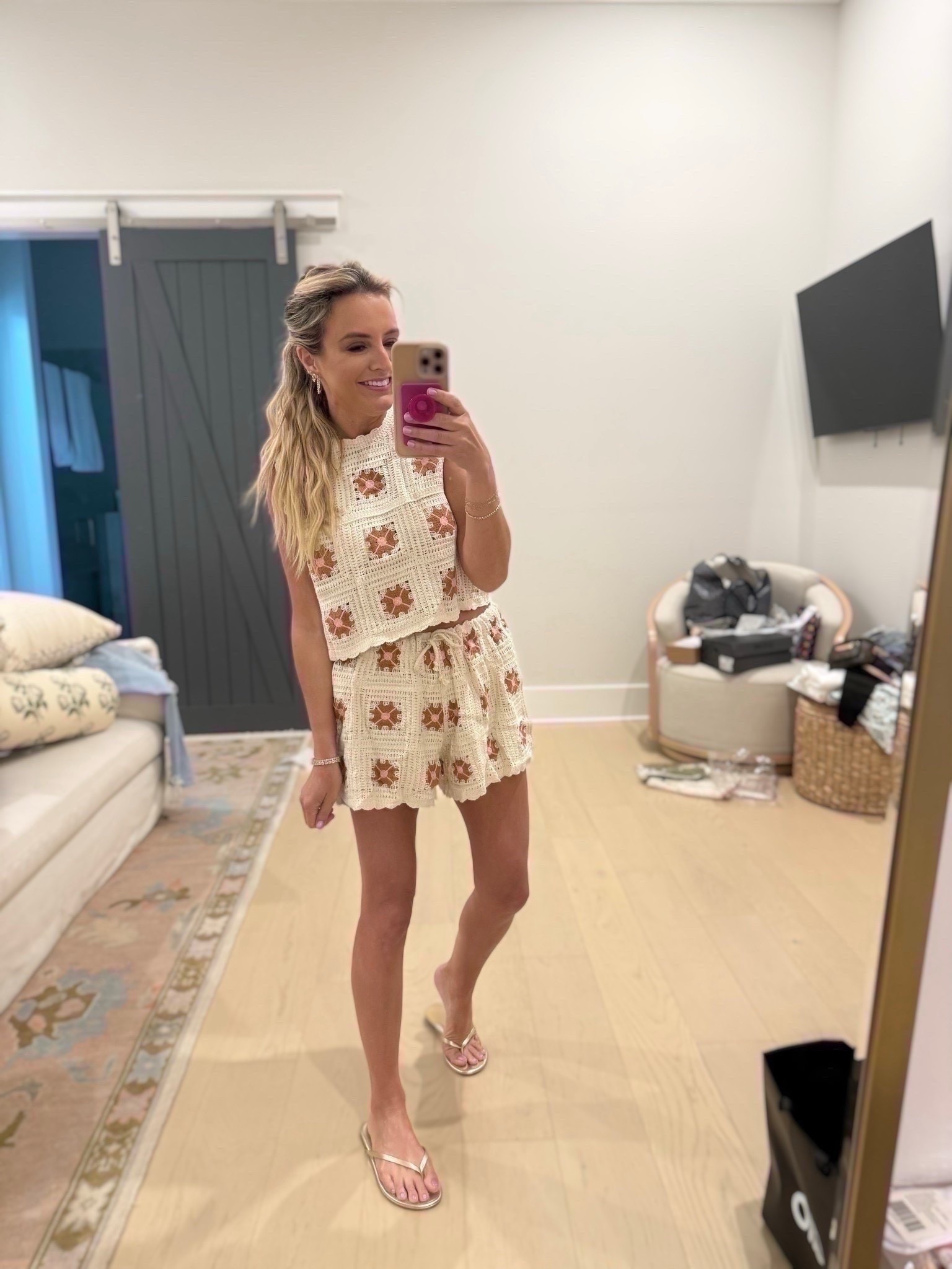 Cutest coverup



#LTKSeasonal #LTKdayinmylife #LTKootd