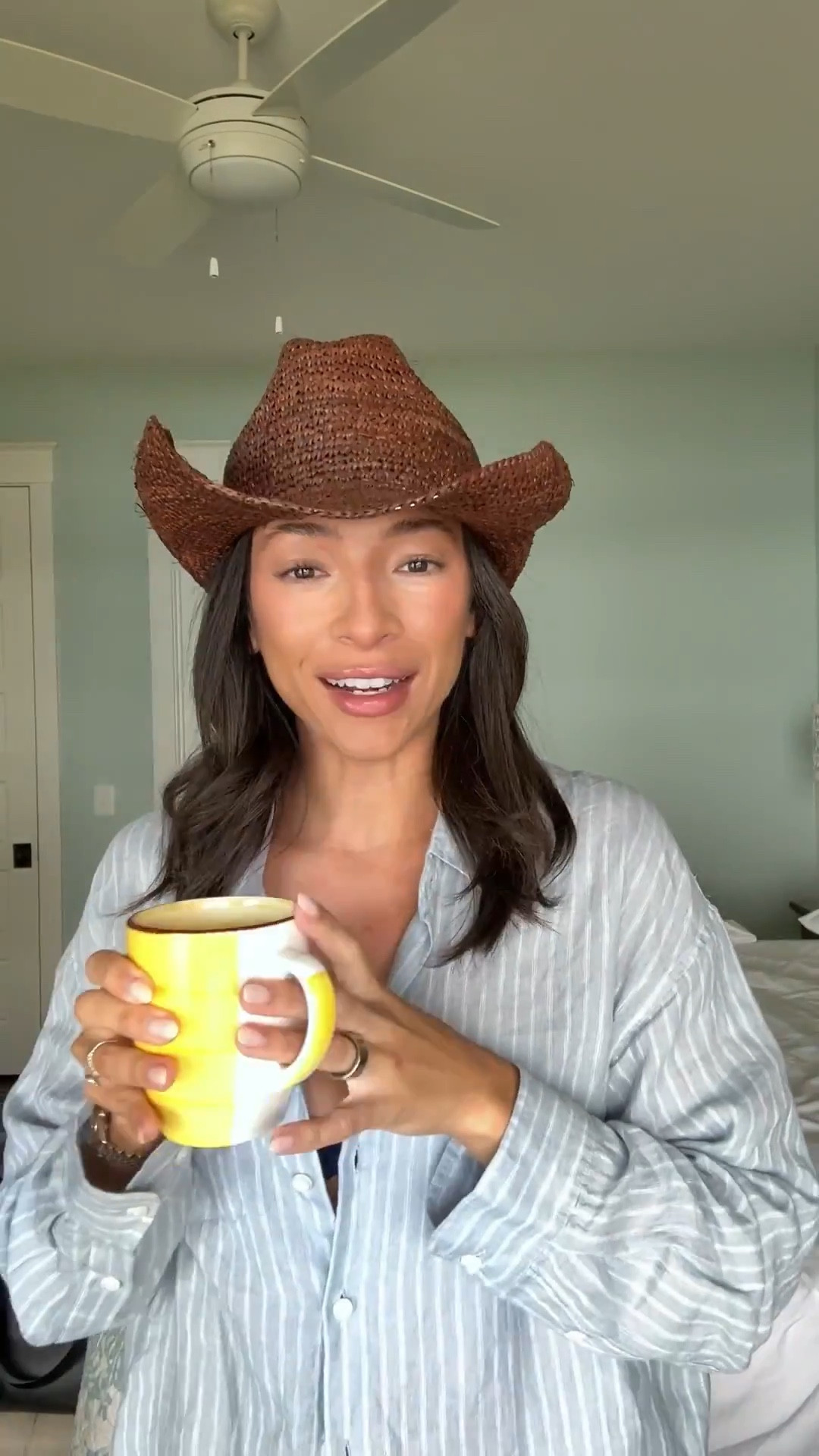 Tarte bronzing drops on SALE!! 🤩 No makeup makeup lineup for glowy but natural skin ✨ shades 👇🏽

Bronzing drops: bronze glow
Concealer: 35H
BB cream: Tan
Sculpting cream: Medium dark 

#LTKSaleAlert #LTKSeasonal #LTKBeauty