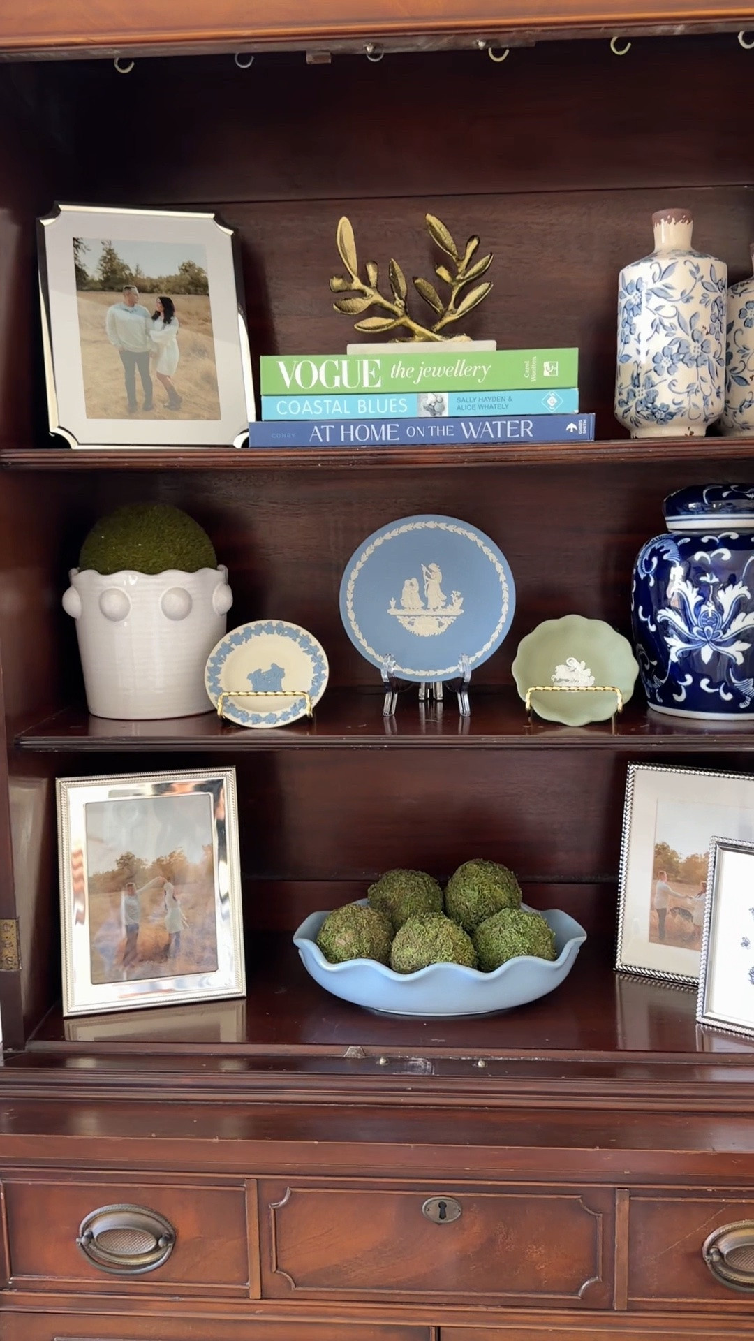 Cozy & curated always 🤍 if home is your favorite place too, you’re in the right place. Comment “HOME” for home decor details! 
.
#grandmillennial #classichome #homestyling #southernliving #cozyathome

#LTKdayinmylife #LTKHome #LTKmorningroutine