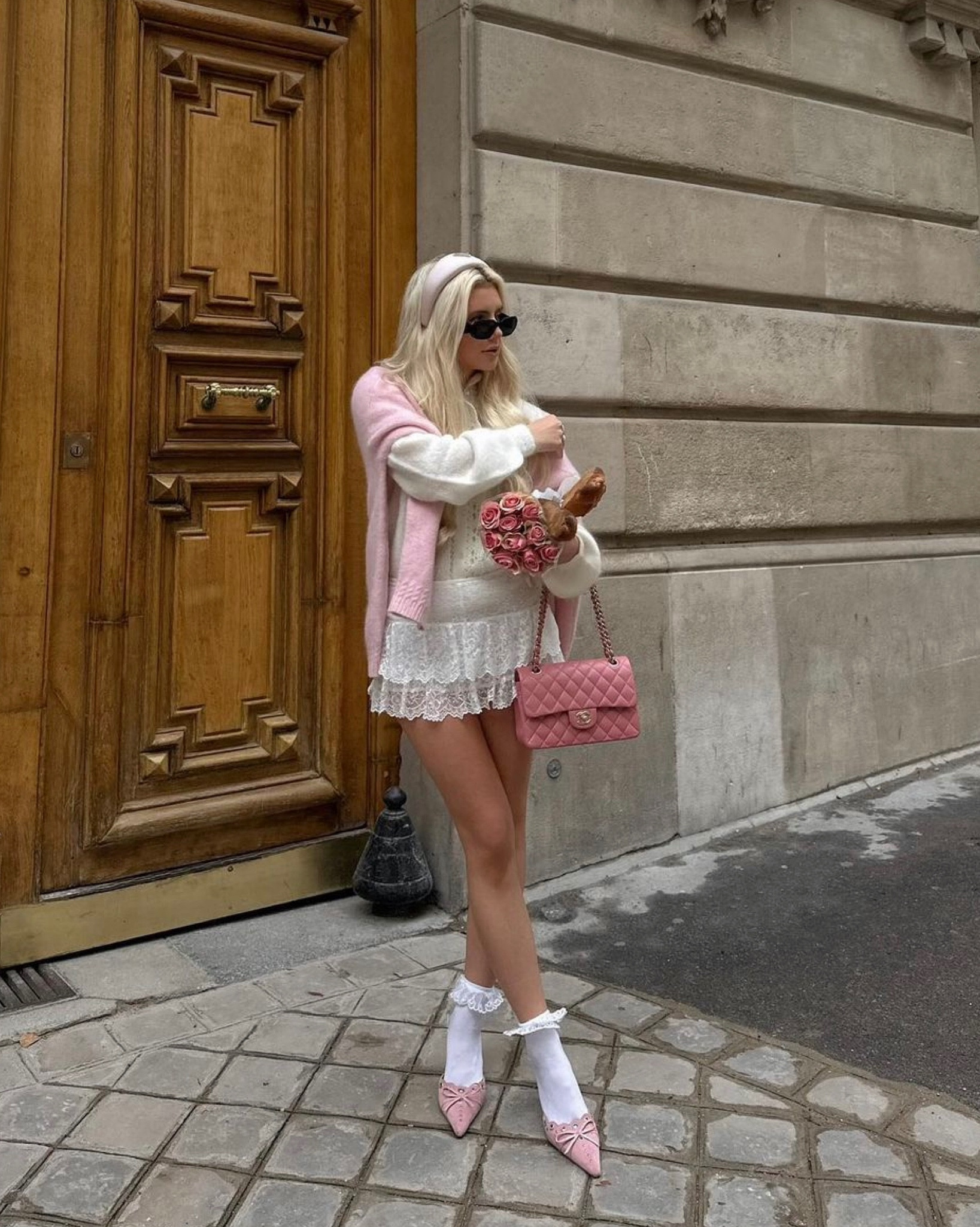 A fall look in Paris 🍂💖

Fall Outfits, fall transitional outfits, sweater outfit, layered outfit, fall shoes, pink outfit, lace outfit, lace skirt 

#LTKstyletip #LTKshoecrush #LTKSeasonal